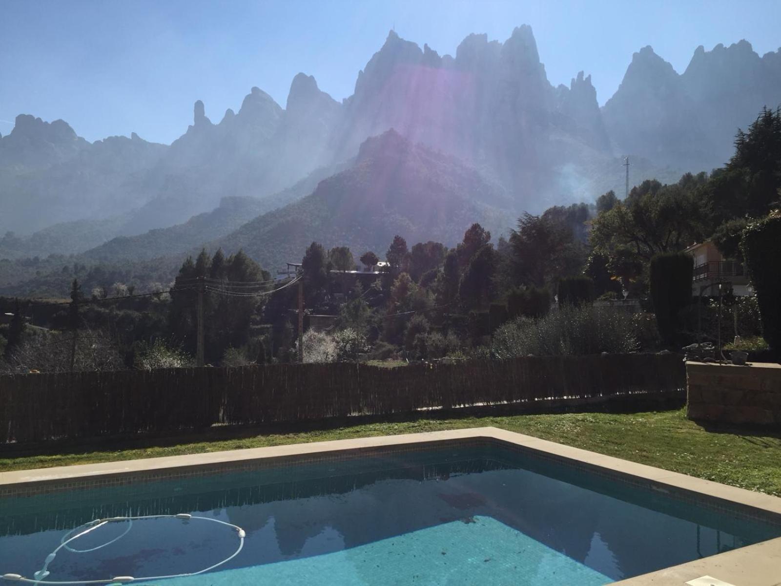 Montserrat La Calsina view 3