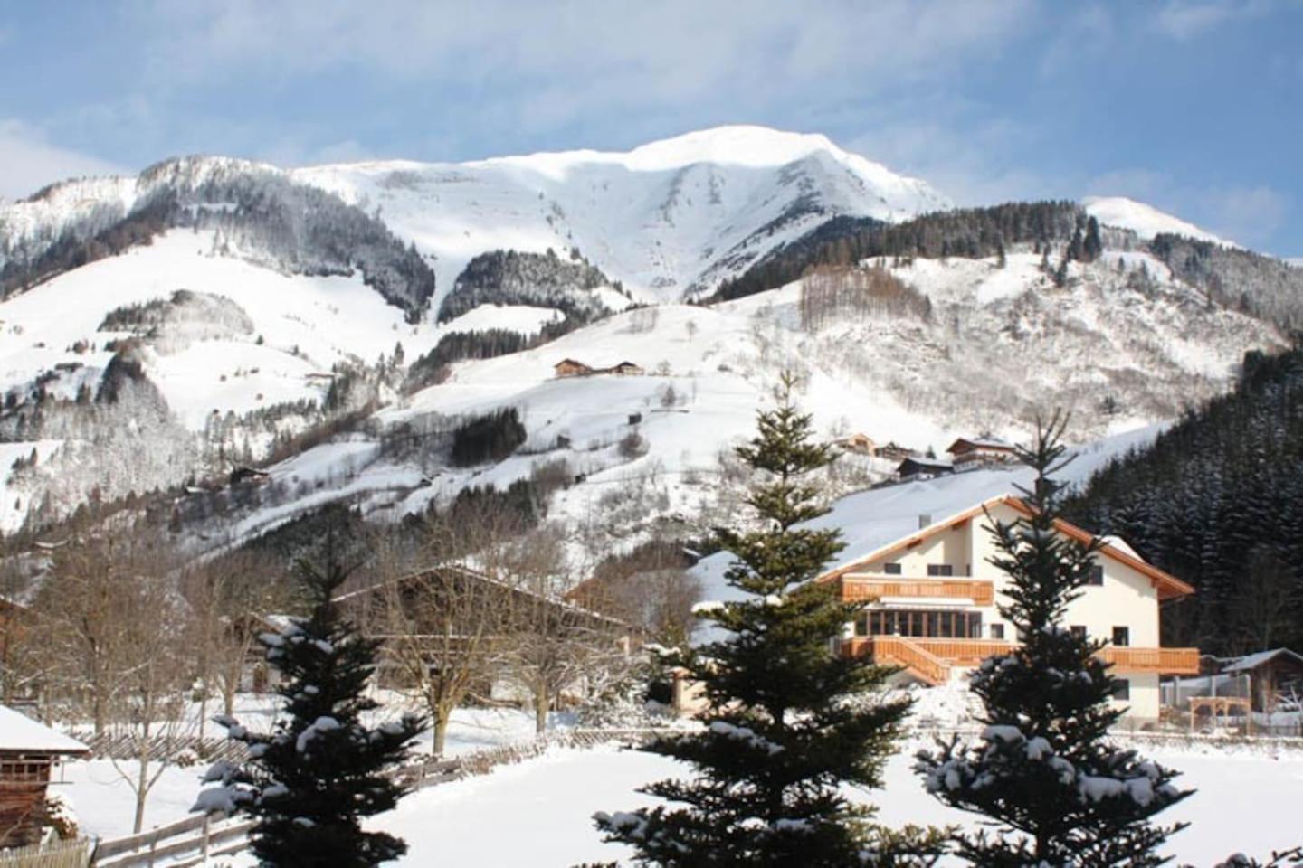 Schoenblick Mountain Resort - by SMR Rauris Apartments - Inc Spa close to Gondola