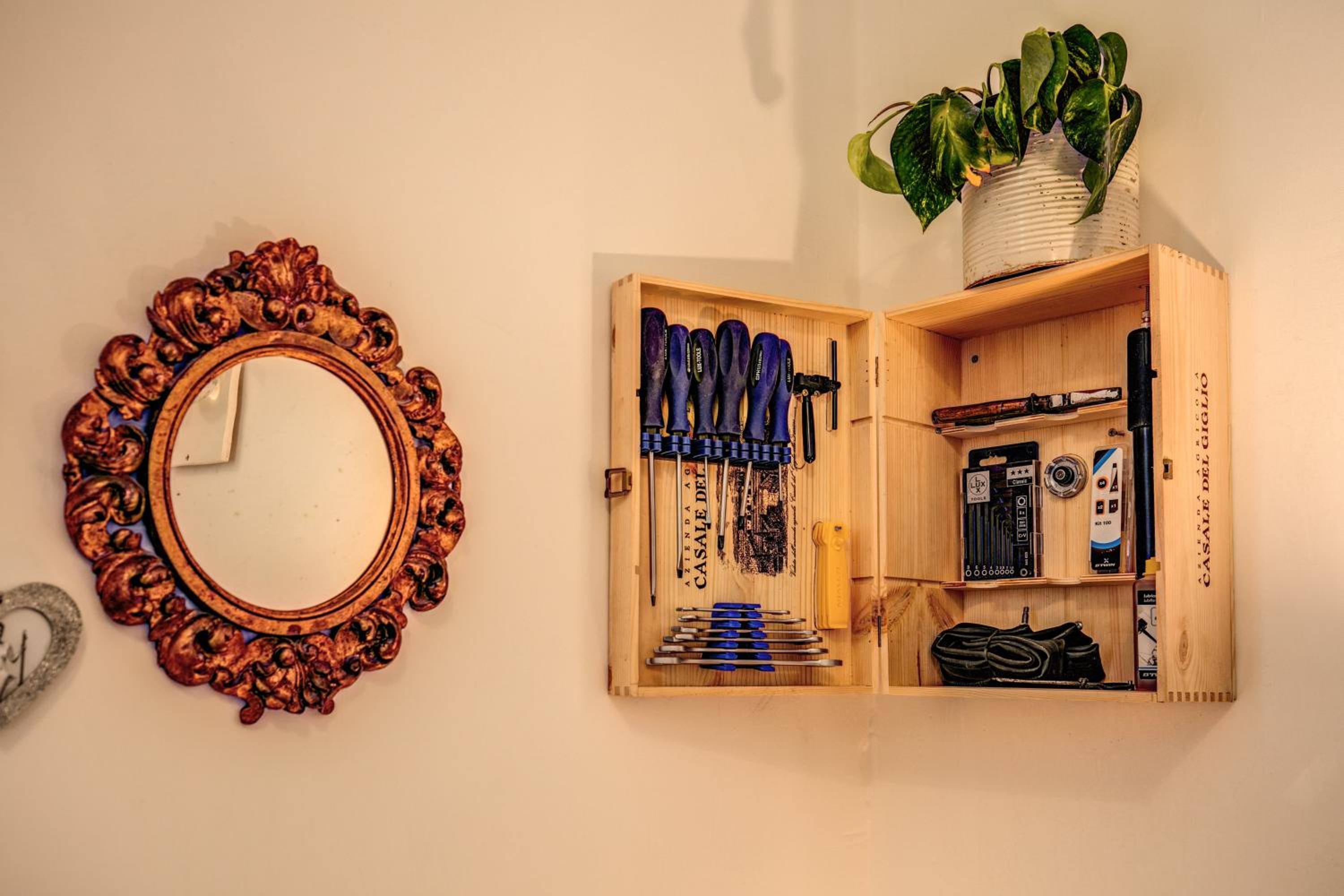 Urban Chic Studio - by BRAVE