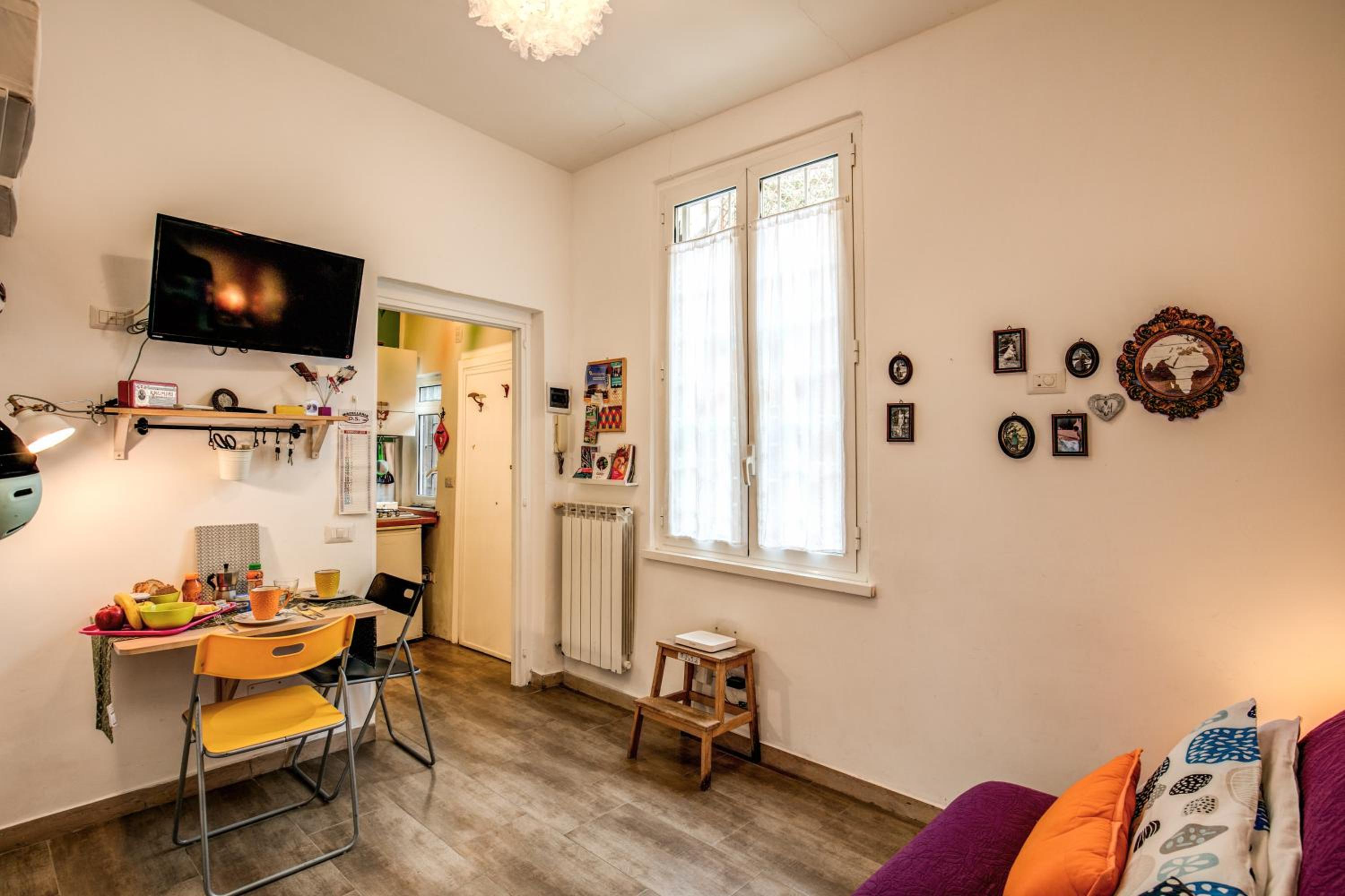 Urban Chic Studio - by BRAVE