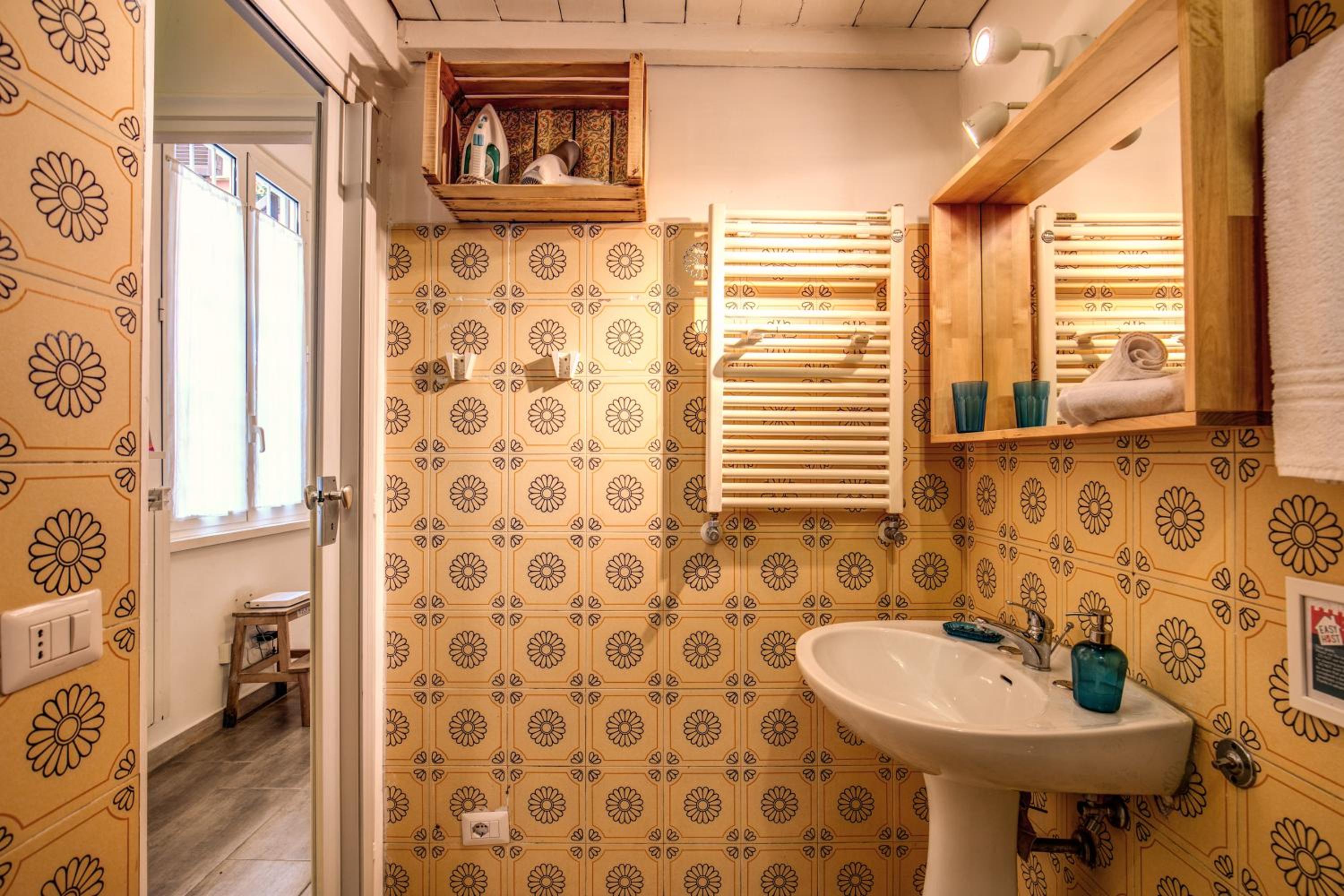 Urban Chic Studio - by BRAVE