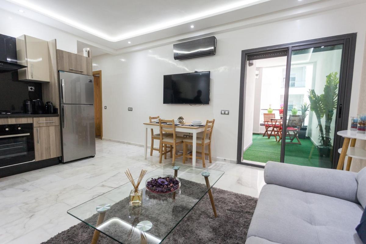 Miramar Residence Beach view 3