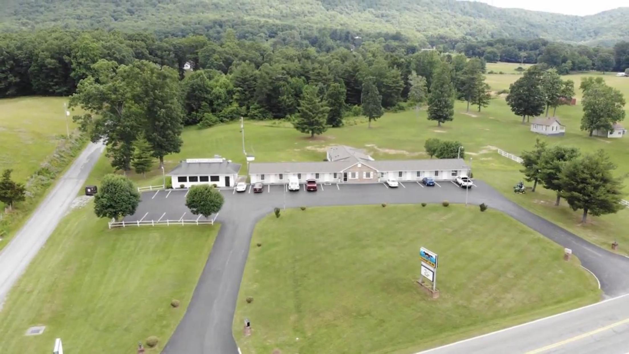 Fox Mountain Inn - Property Image 12
