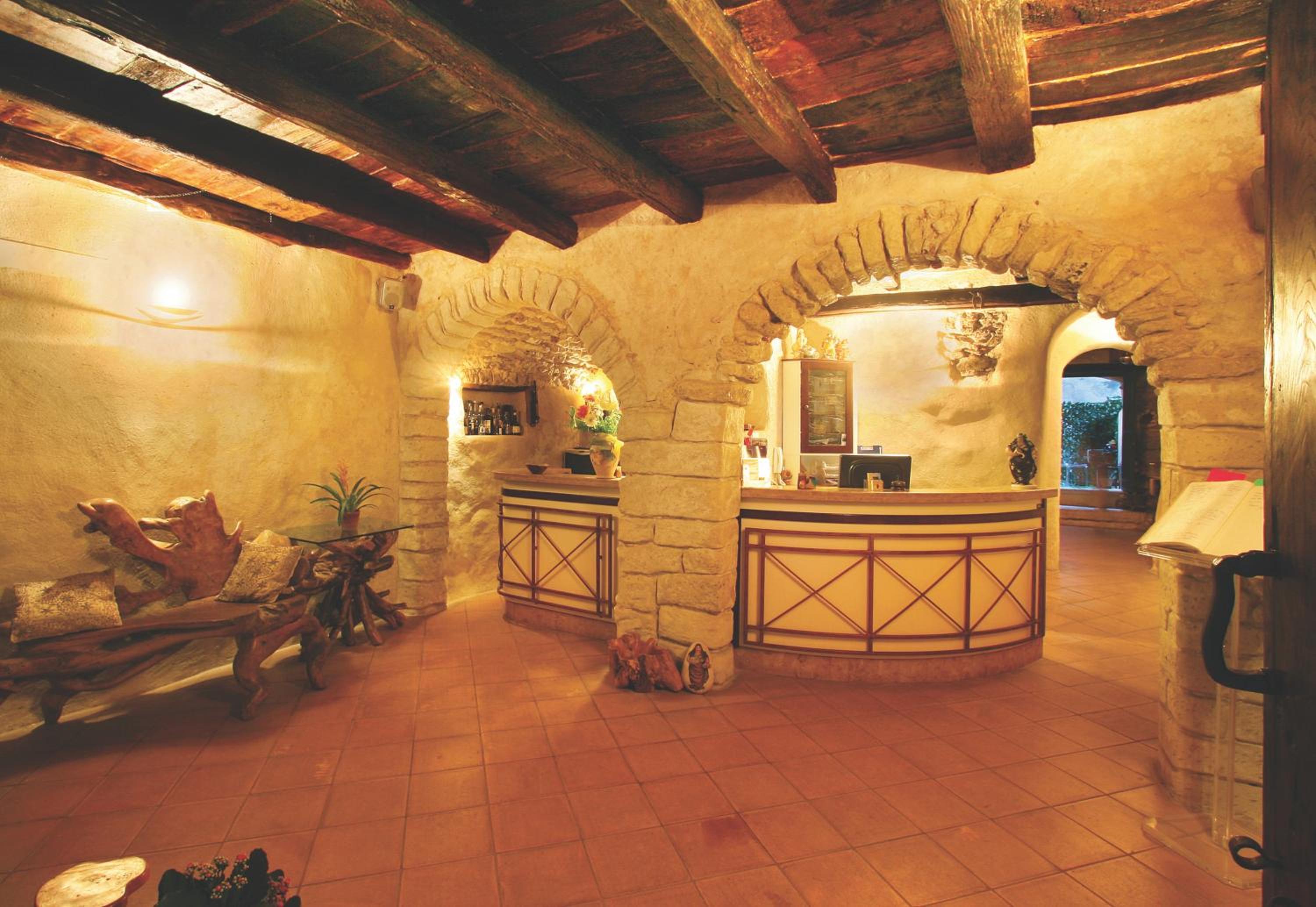 Donnaciccina Accomodation