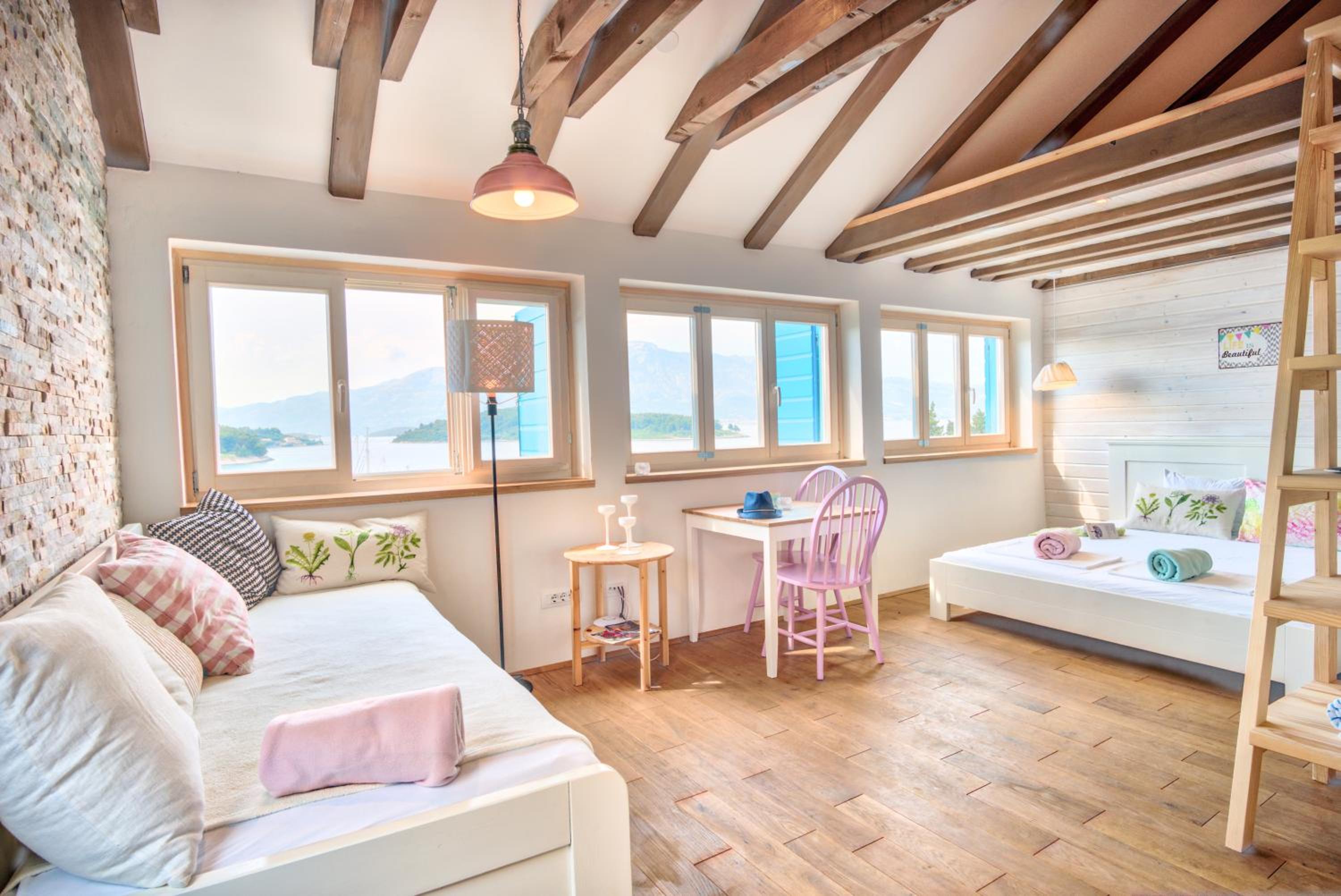 ECO Aparthotel The Dreamers's Club view 4
