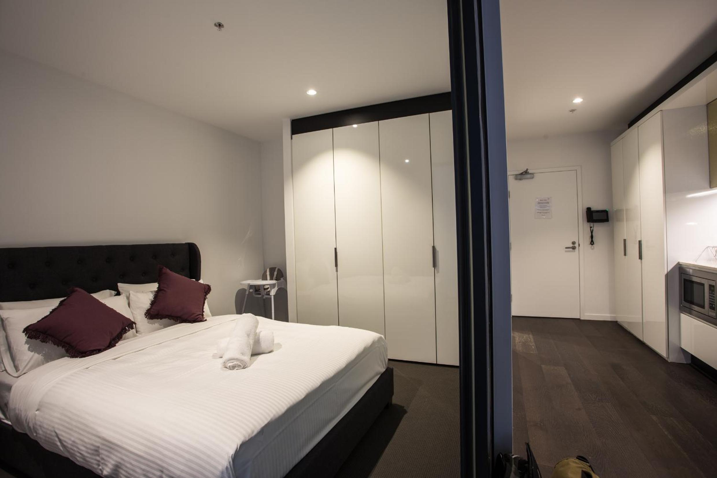 ReadySet Apartments at Madison