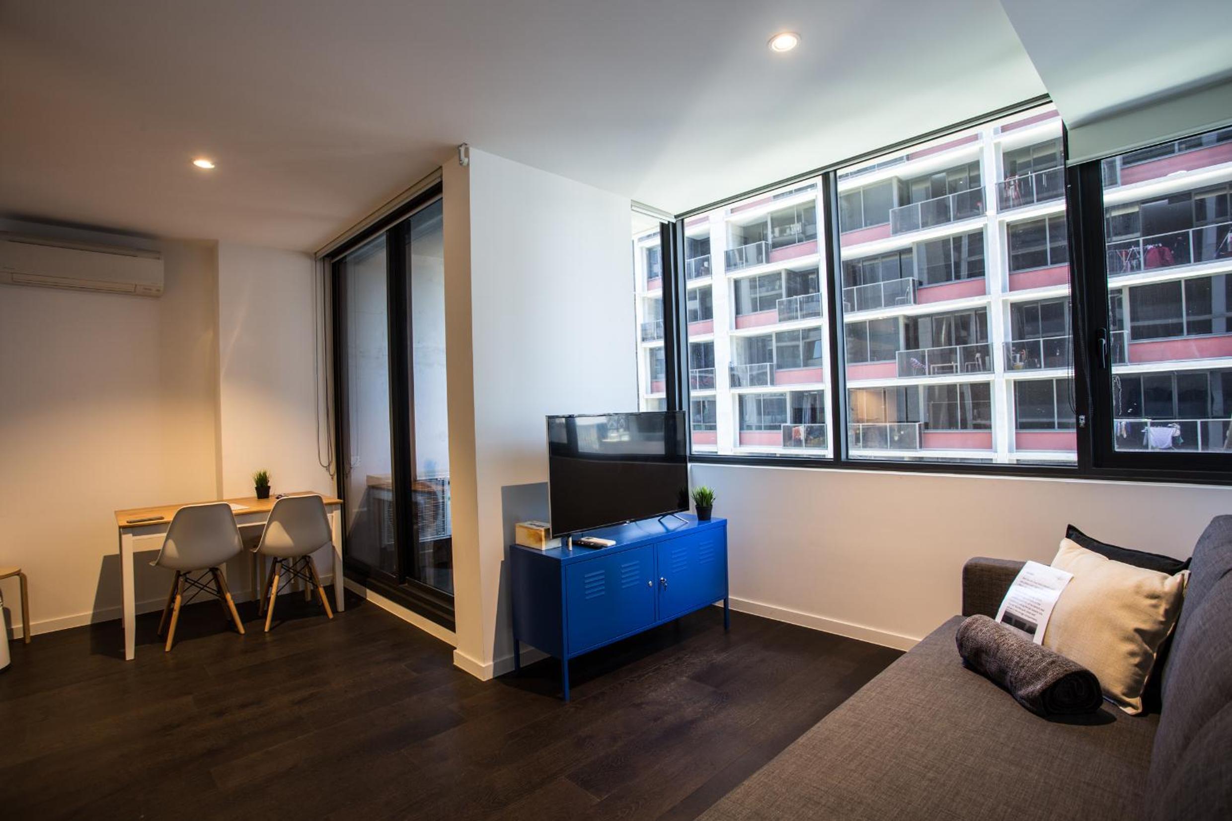 ReadySet Apartments at Madison
