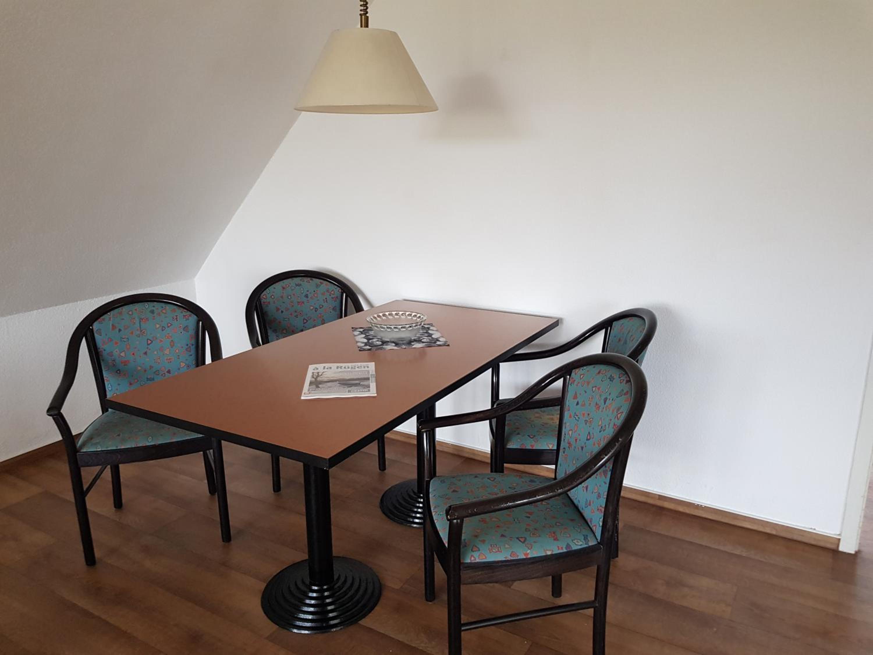 Fewo 18 im Strandhaus Lobbe mit Balkon