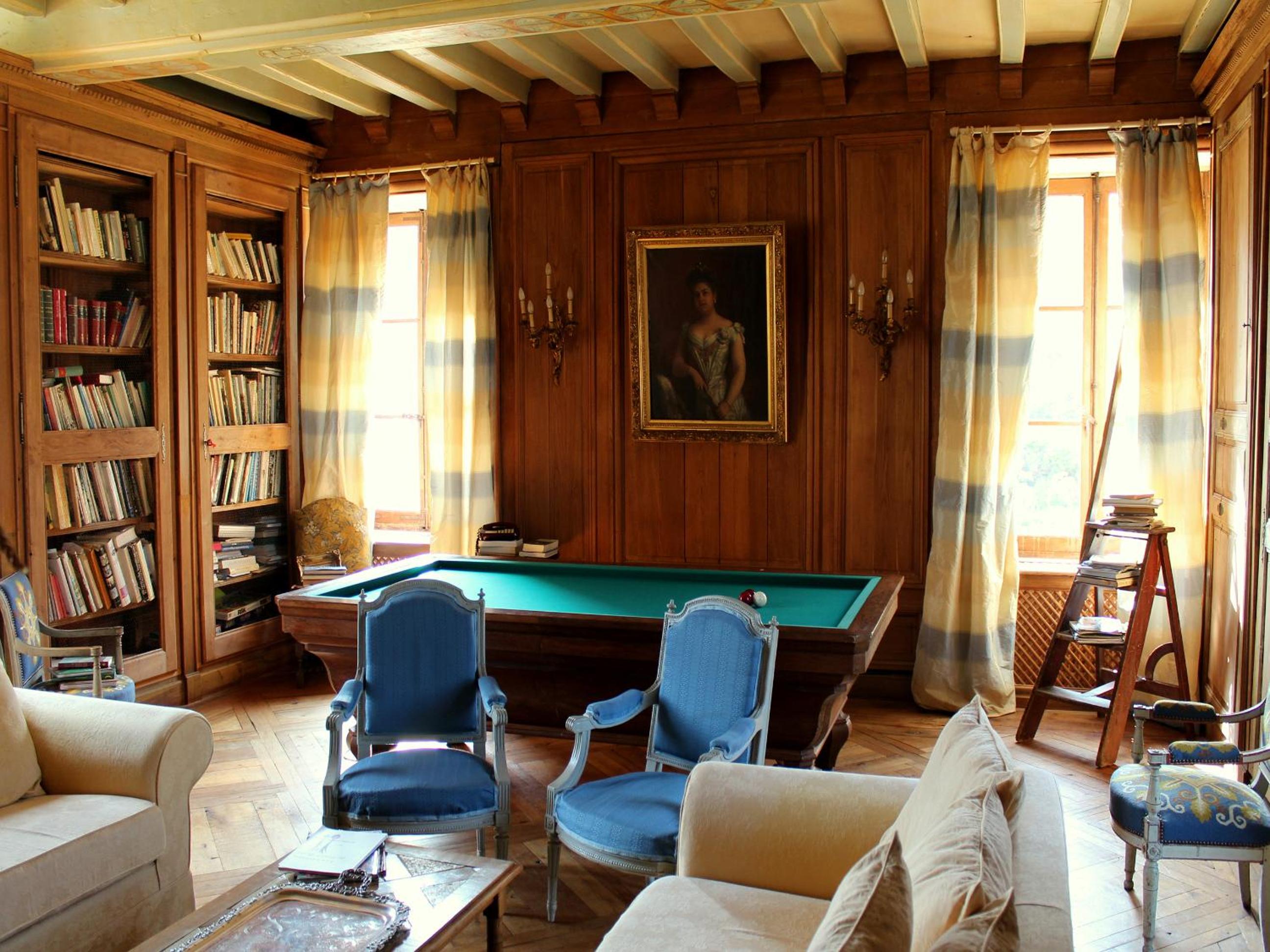 lounge