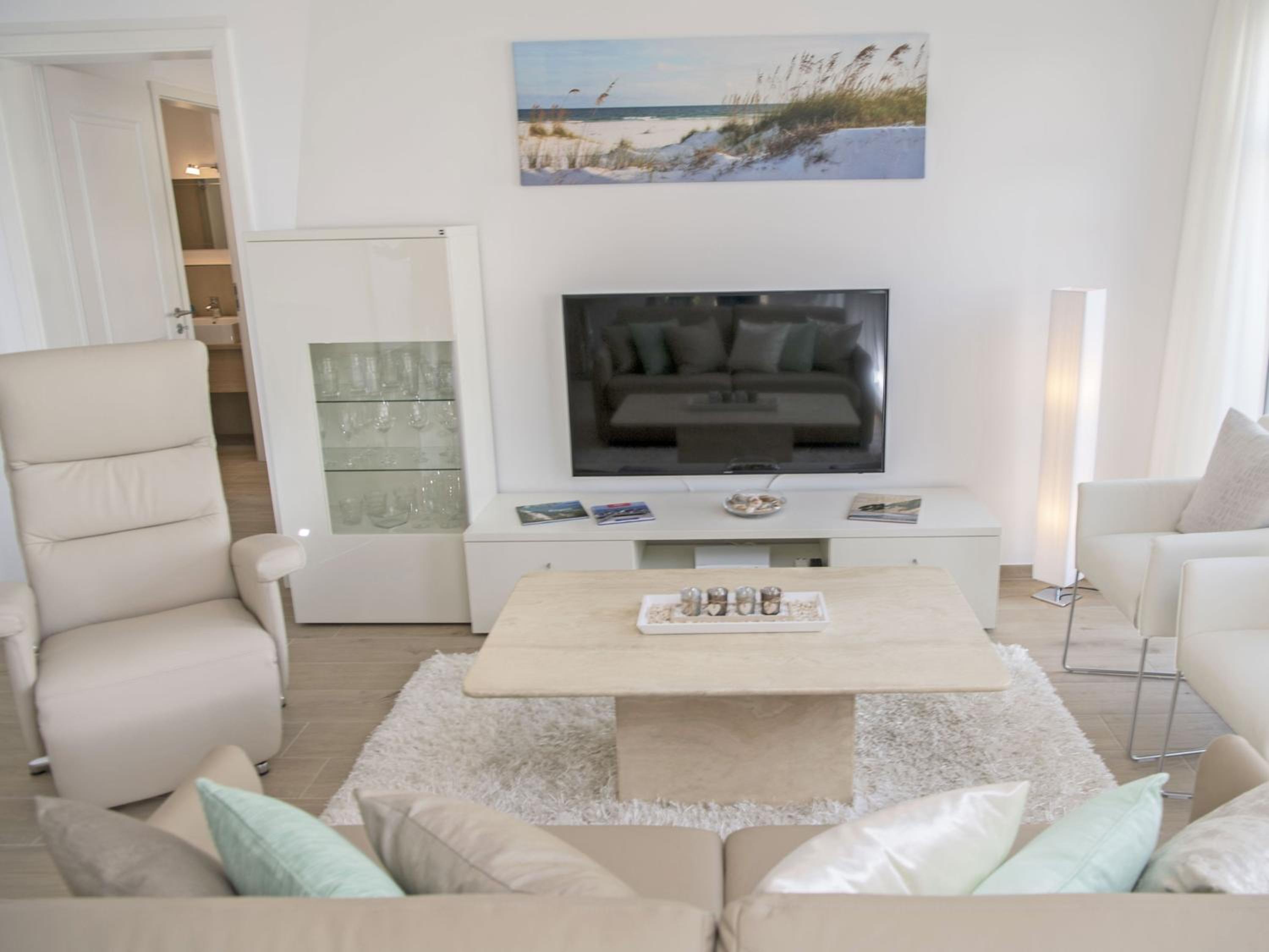 Villa Louisa in Sellin - WG 39 mit Balkon, strandnah