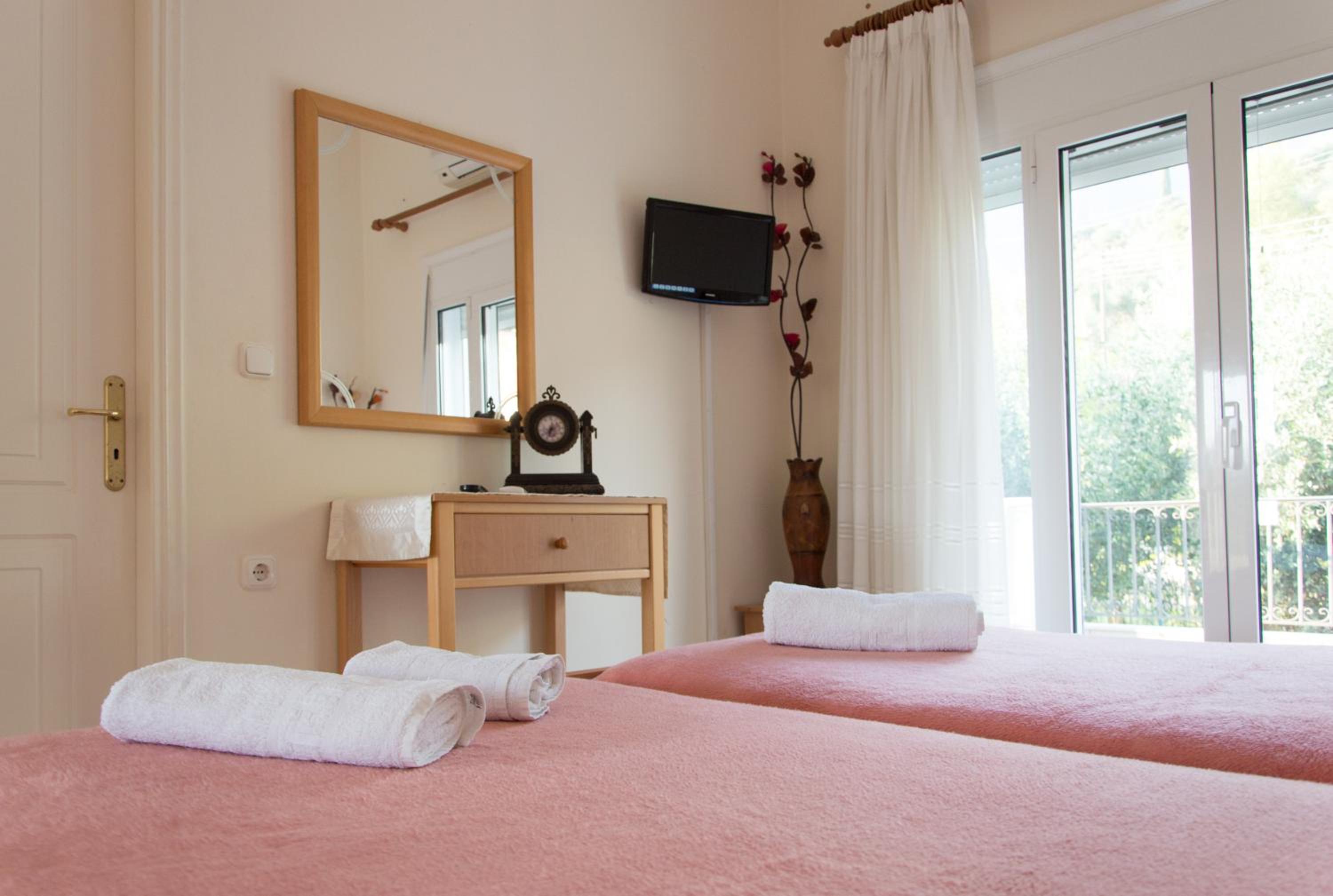 Dimitriou Rooms