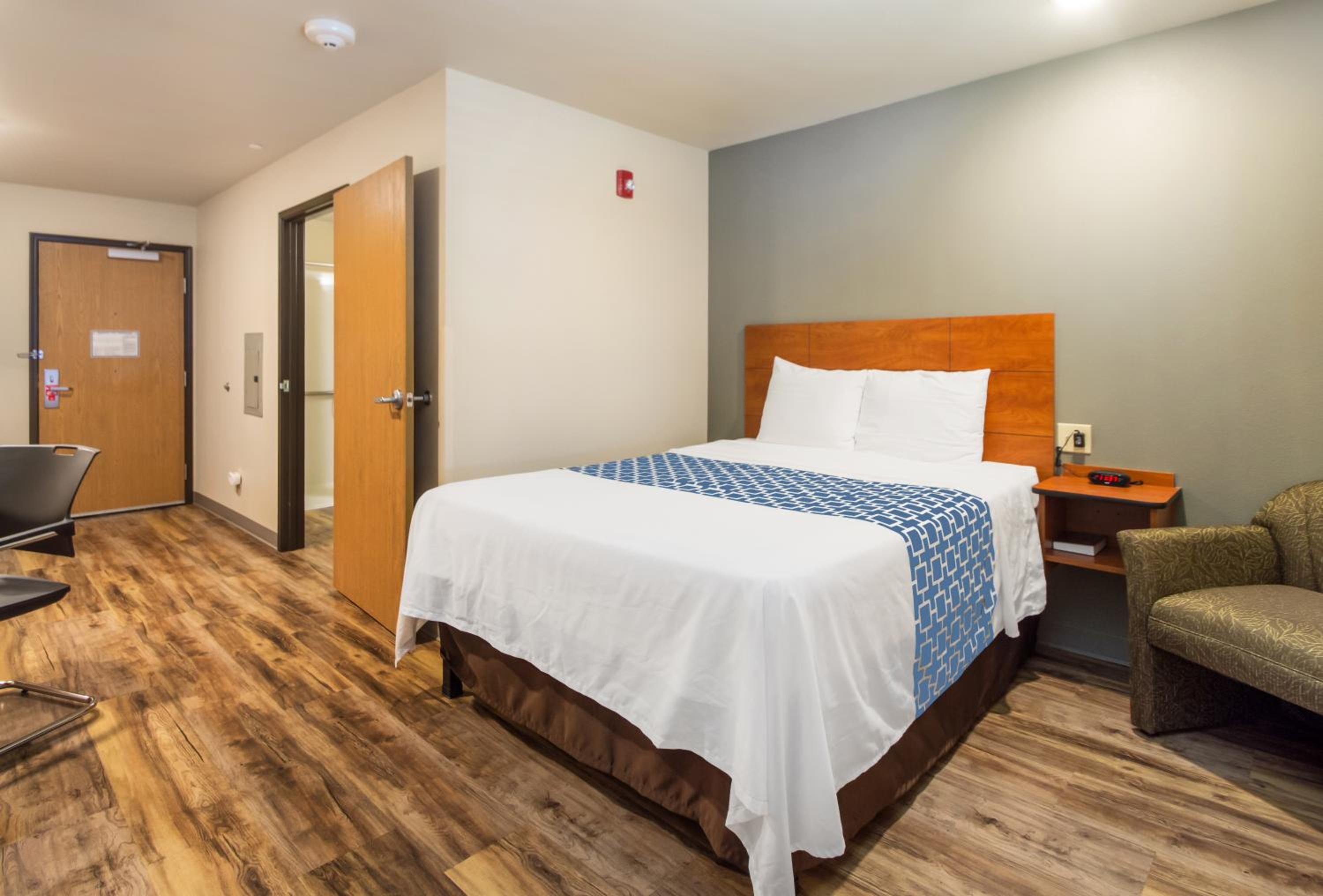 Econo Lodge Burlington I-70
