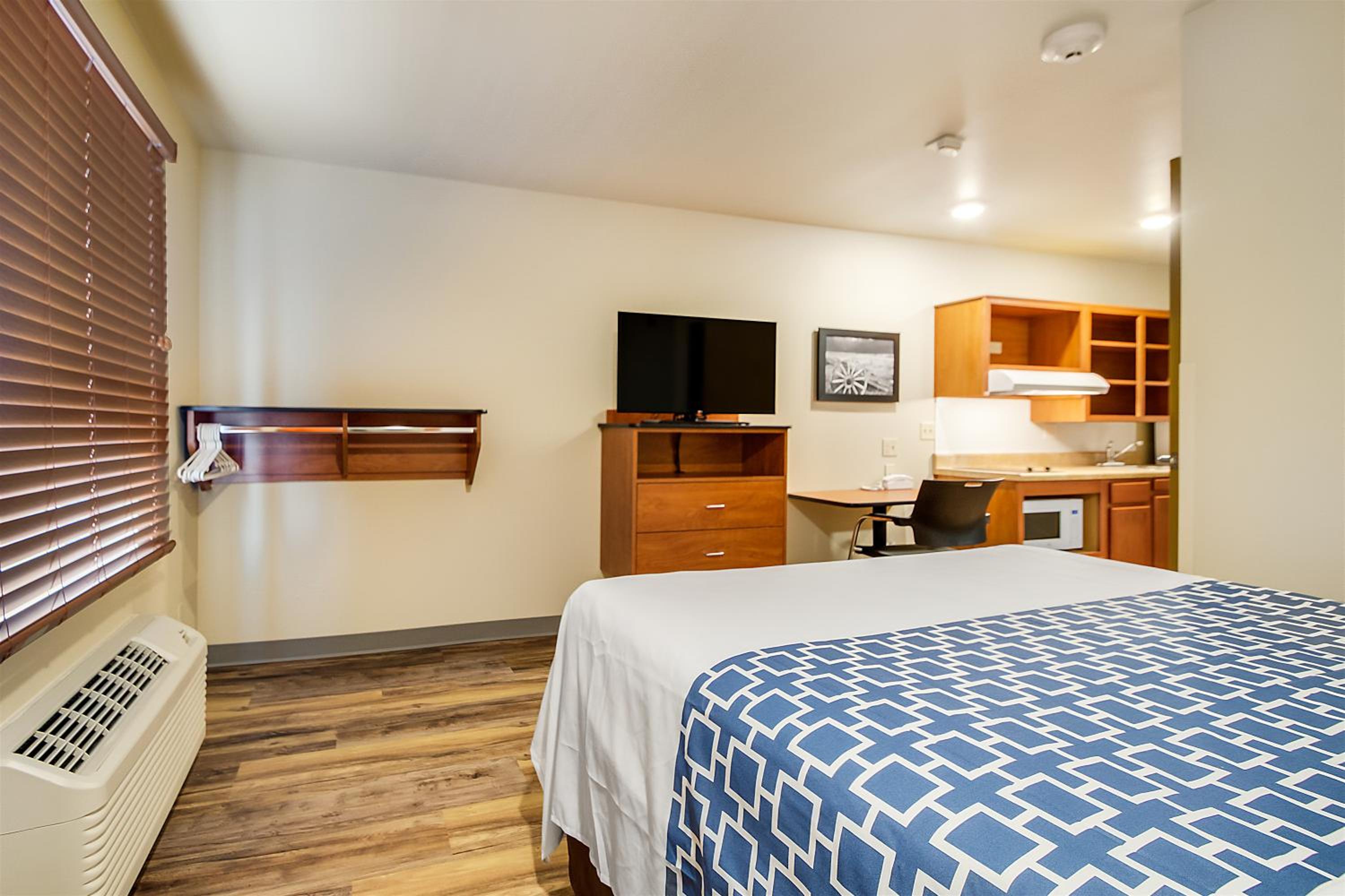 Econo Lodge Burlington I-70