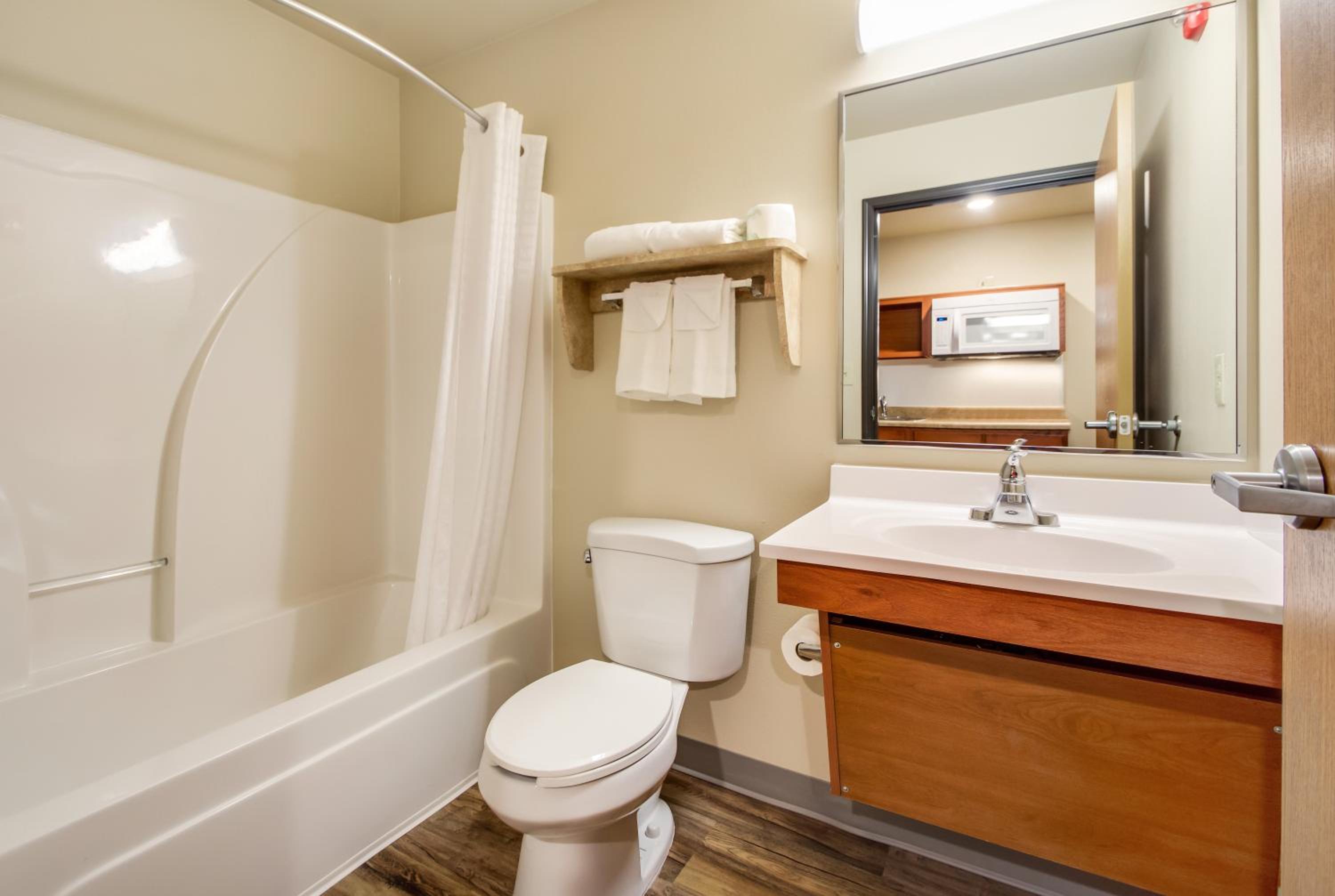 Econo Lodge Burlington I-70