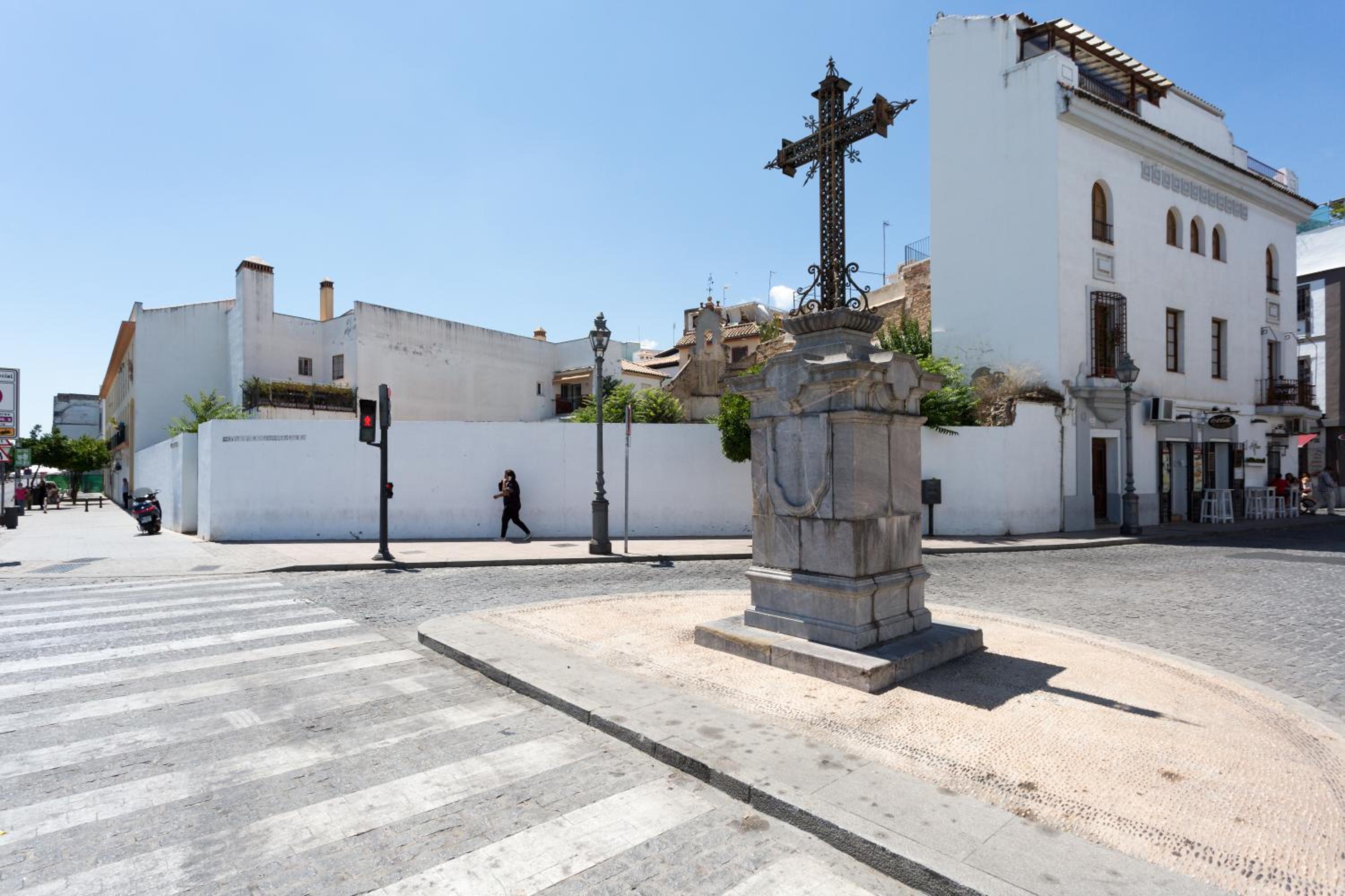 Amparo Cinco view 4