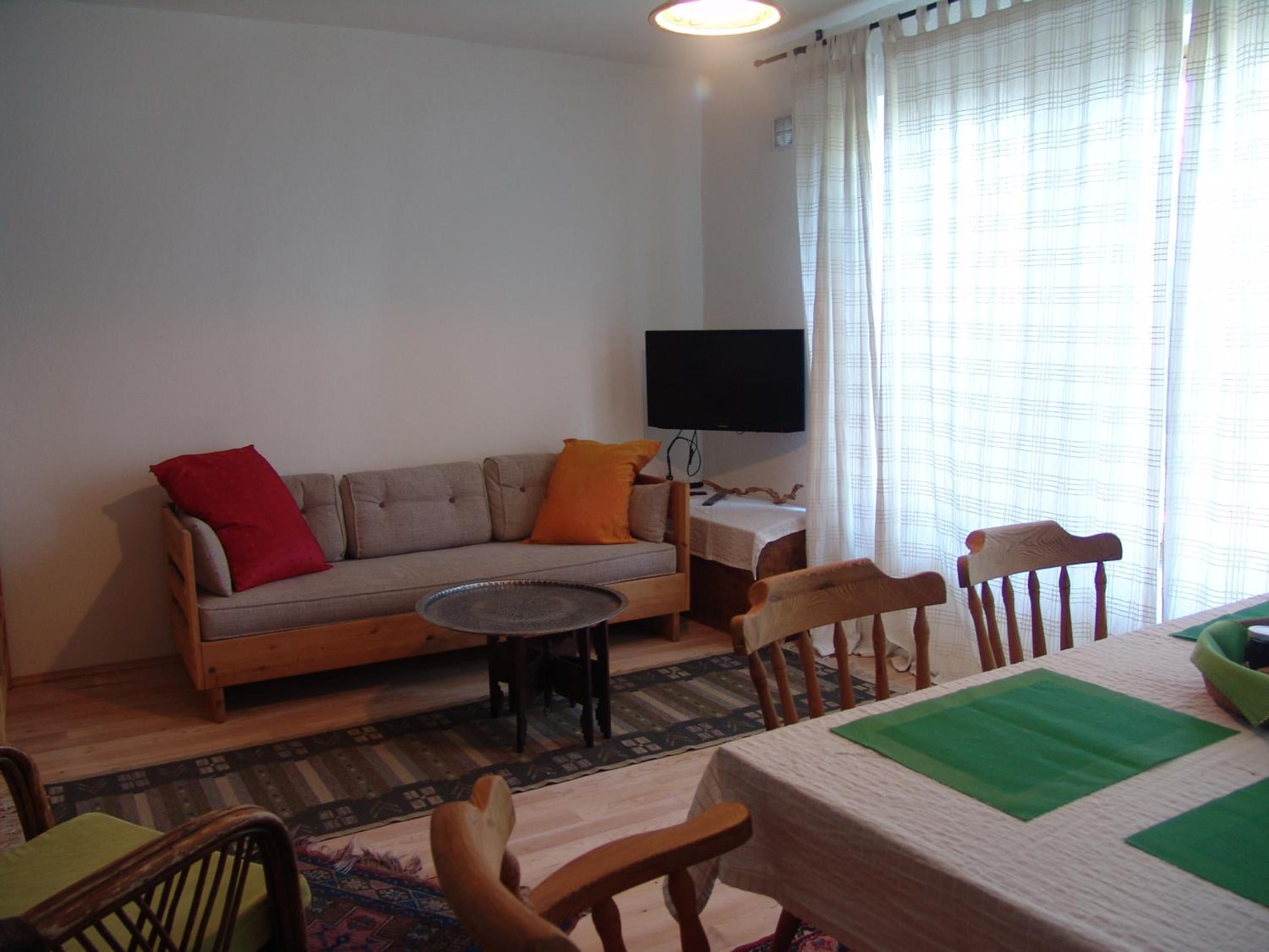 Villa Kirişhome view 3