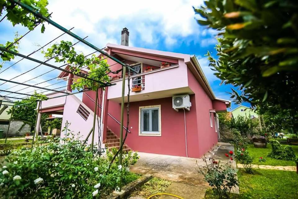 Hotel Apartman Marta - Image 1