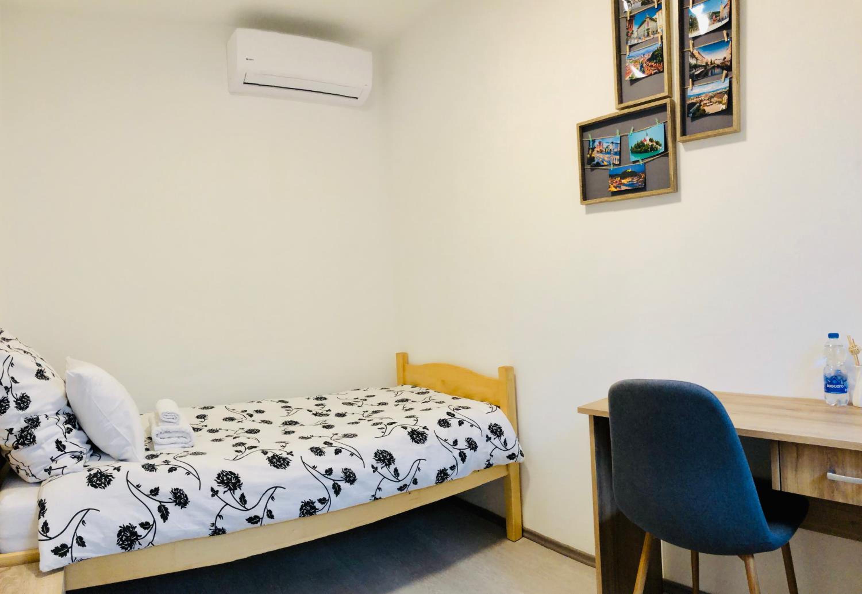 Lina Rooms Hostel view 3