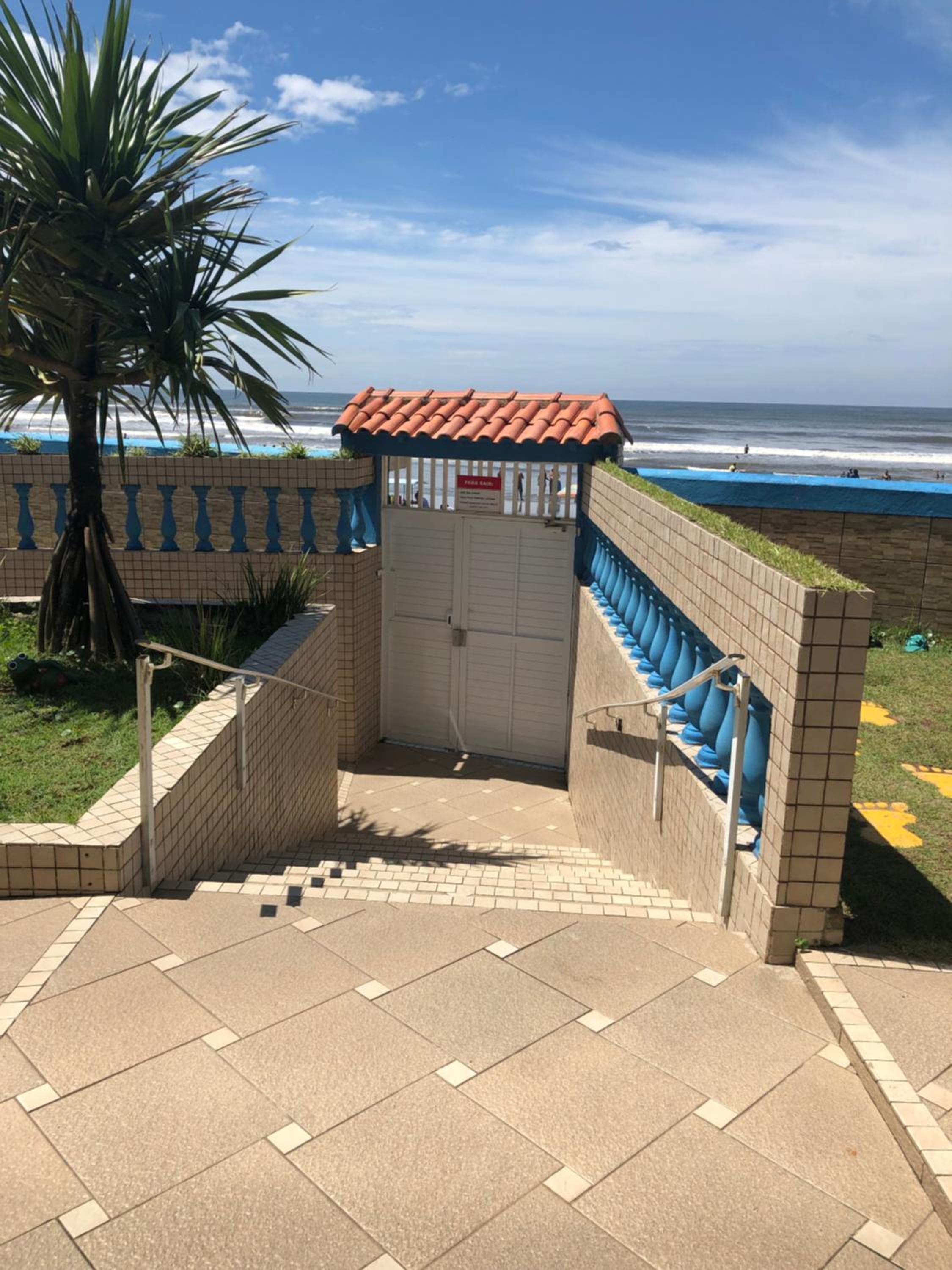 Apartamento pé na areia