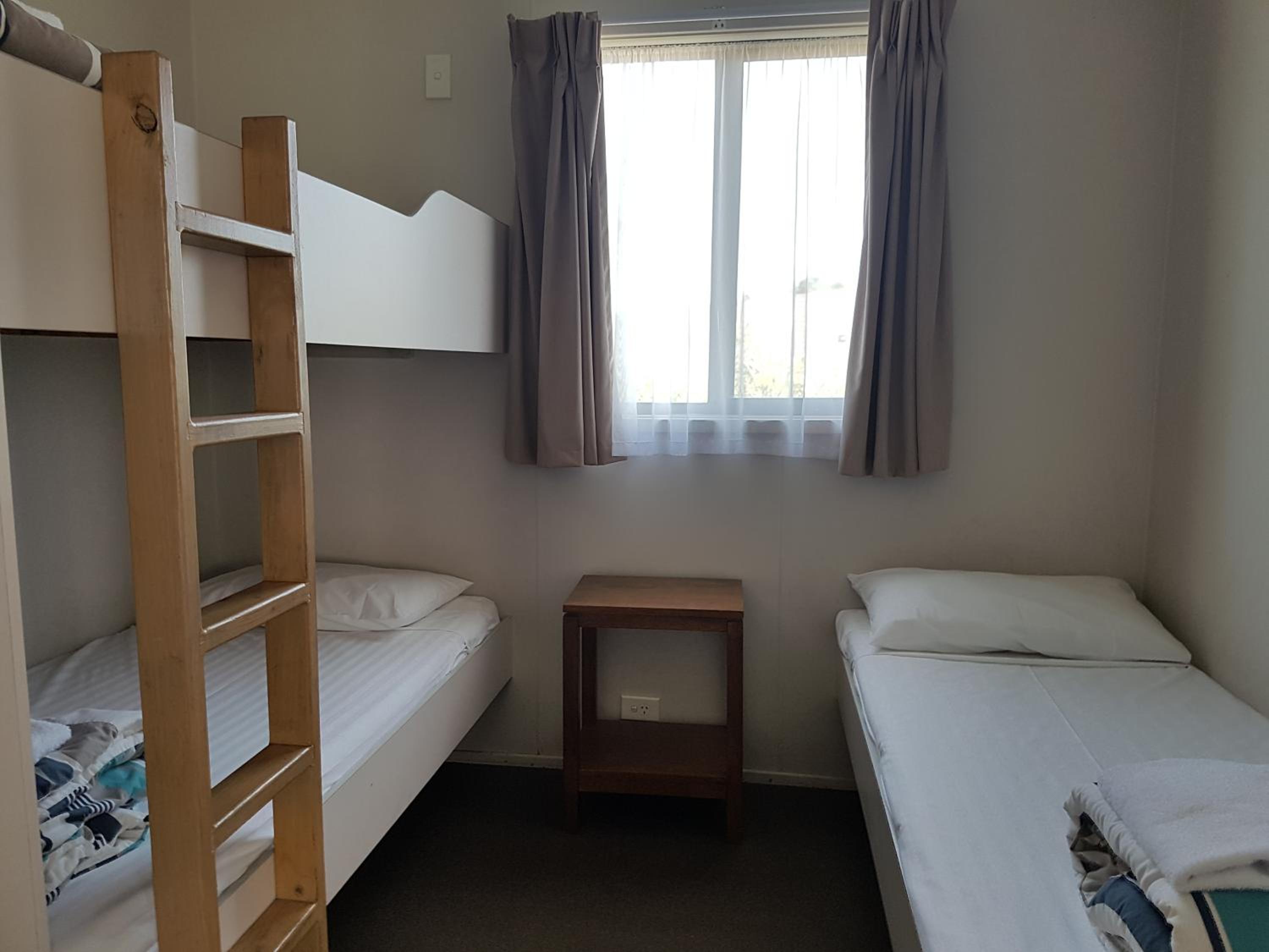 Canberra Carotel Motel