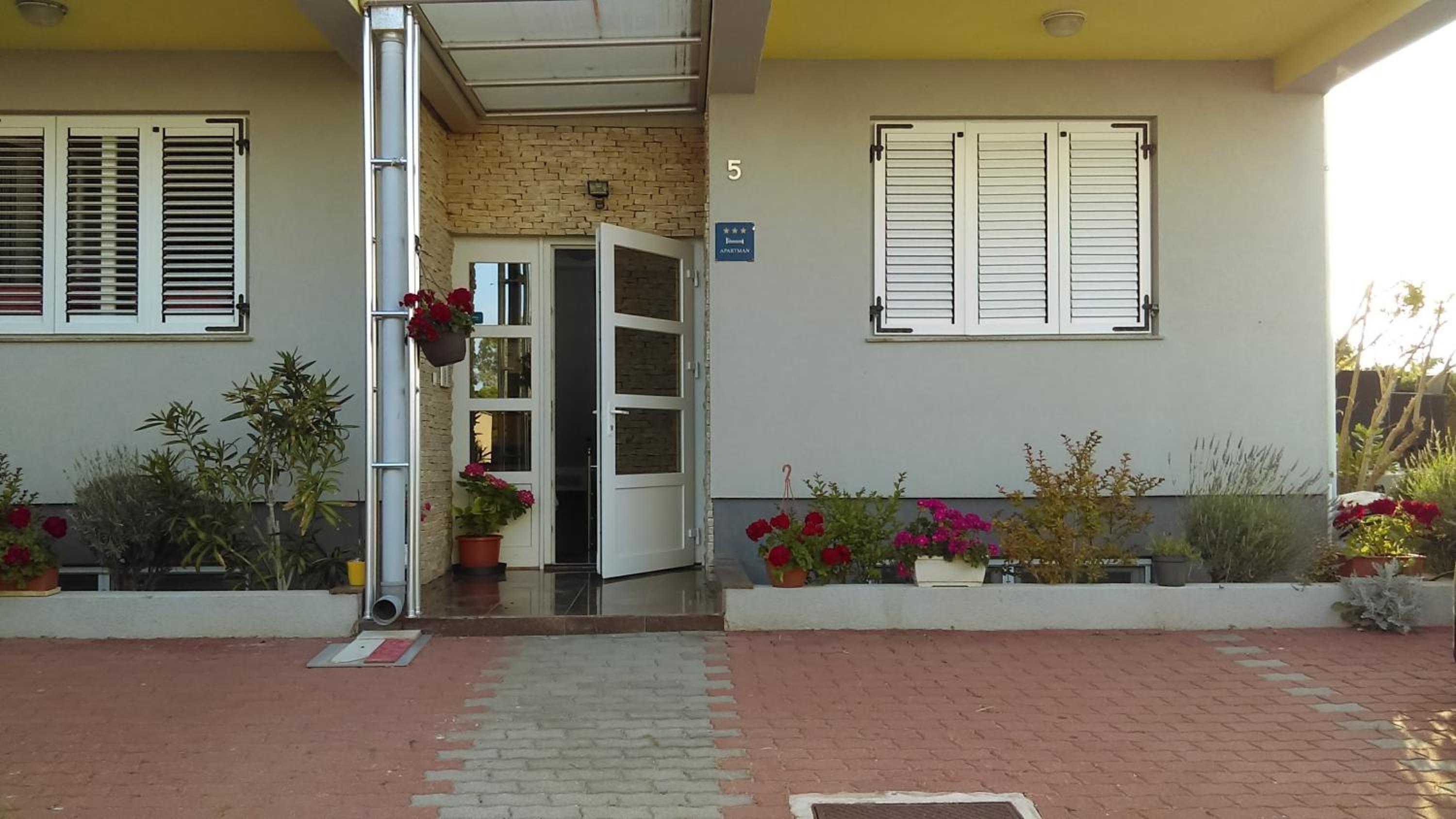 Hotel Apartments Diva - Image 1