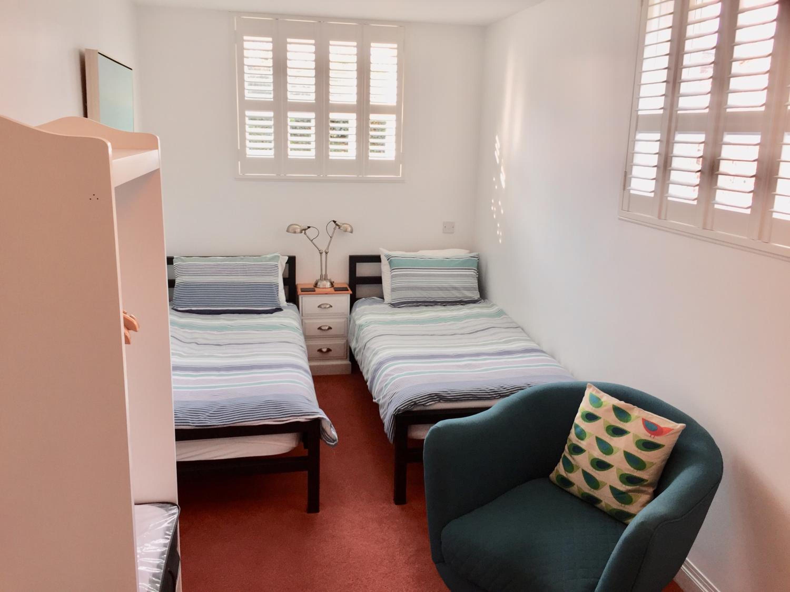 Derrin Guest House