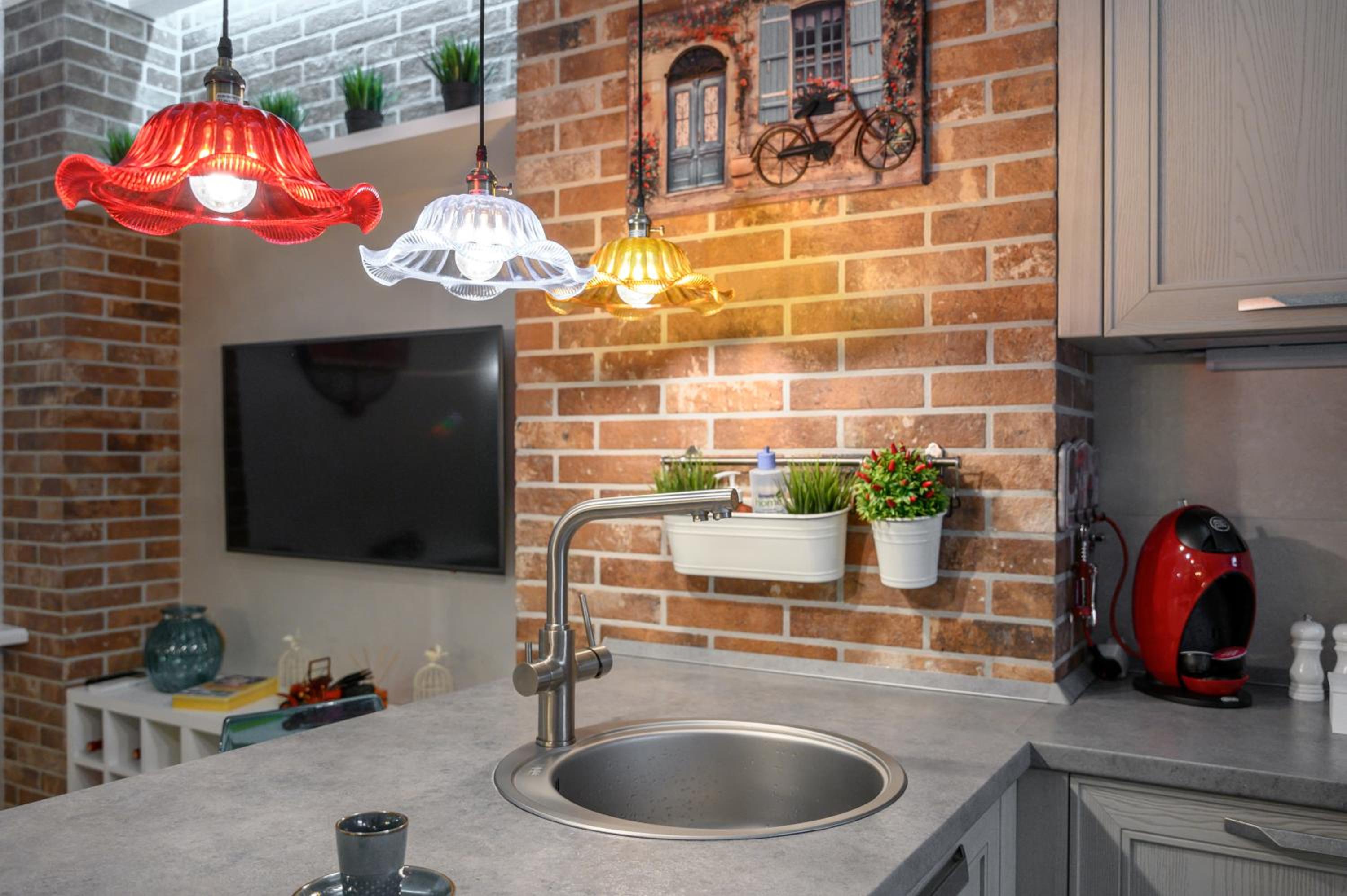 Arkadia Plaza Design Apartment view 3