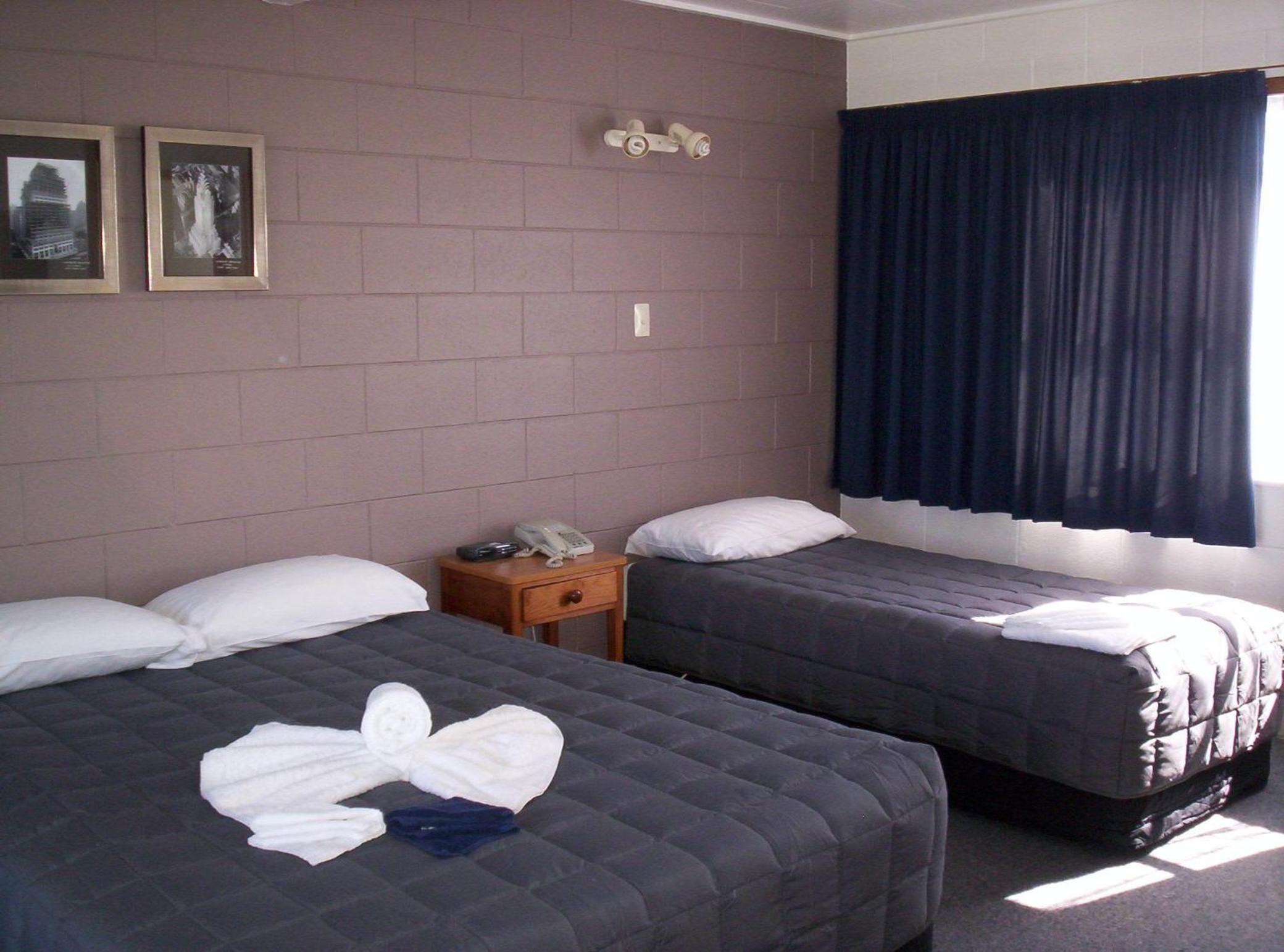 Broadway Motor Inn