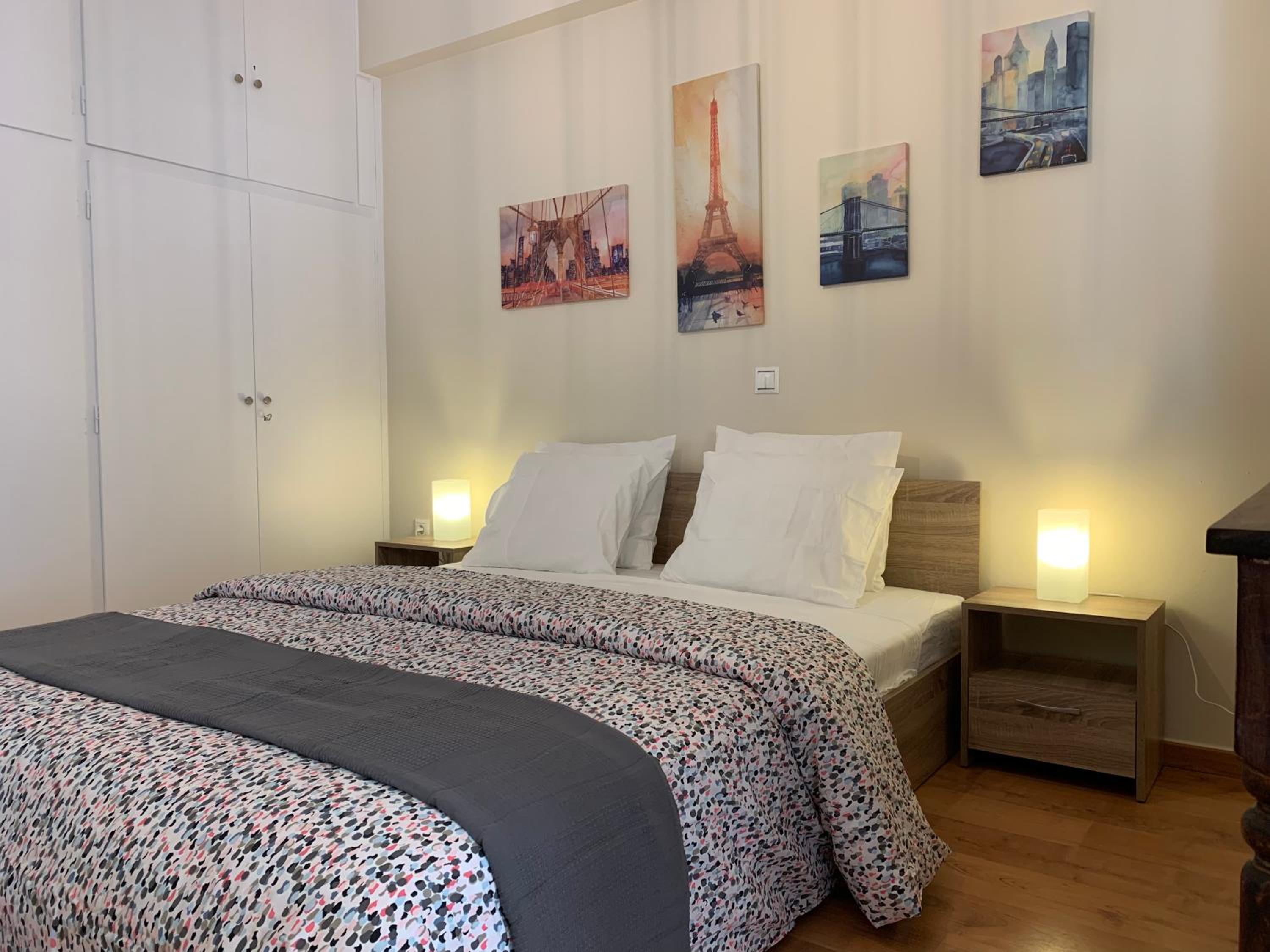 Thiseio Big Apartment