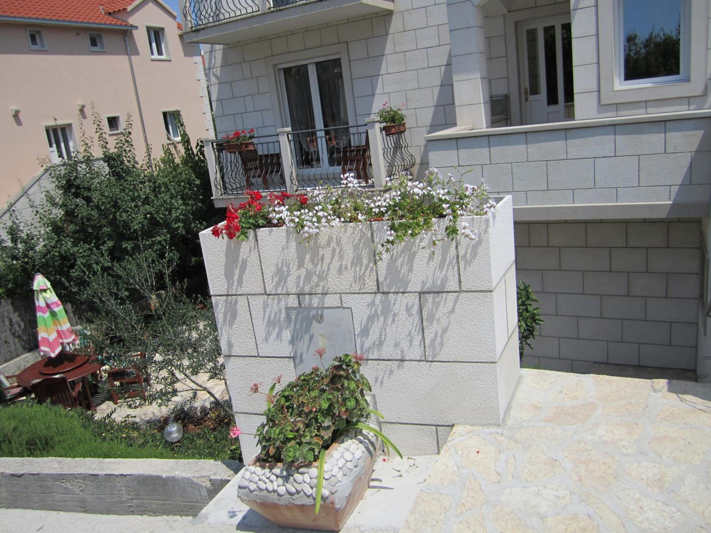 Apartments Nives