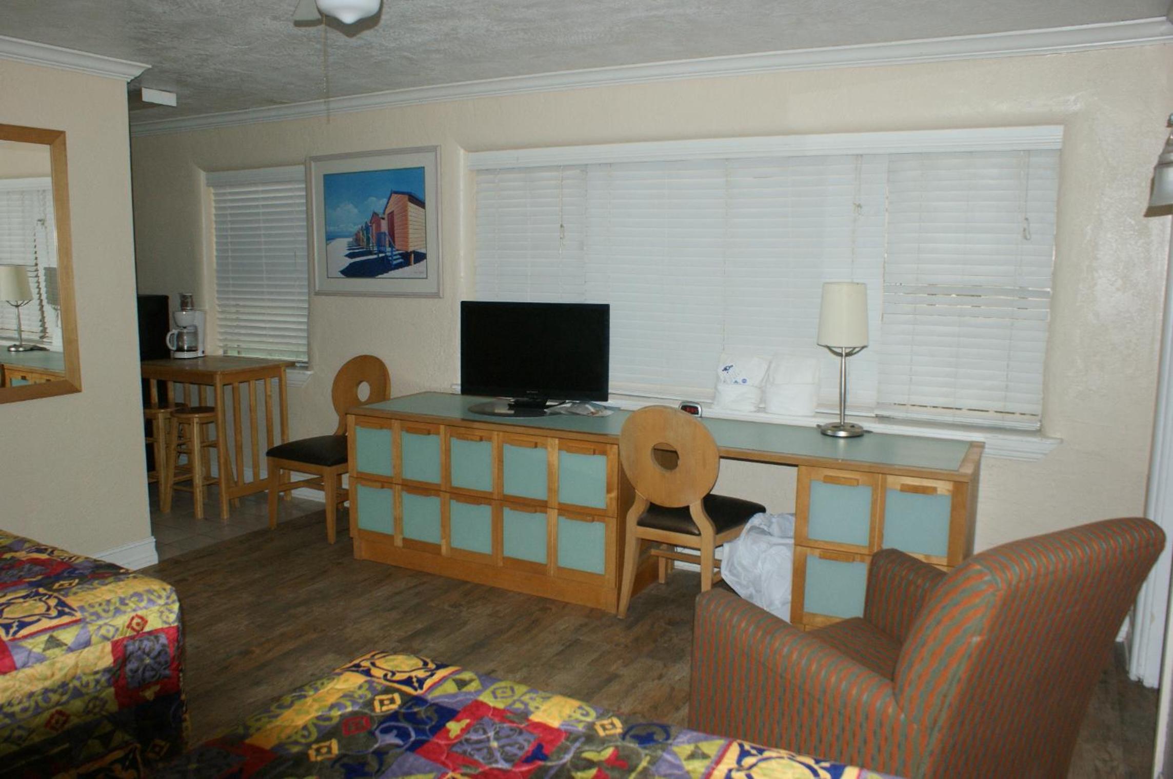 Photo 33