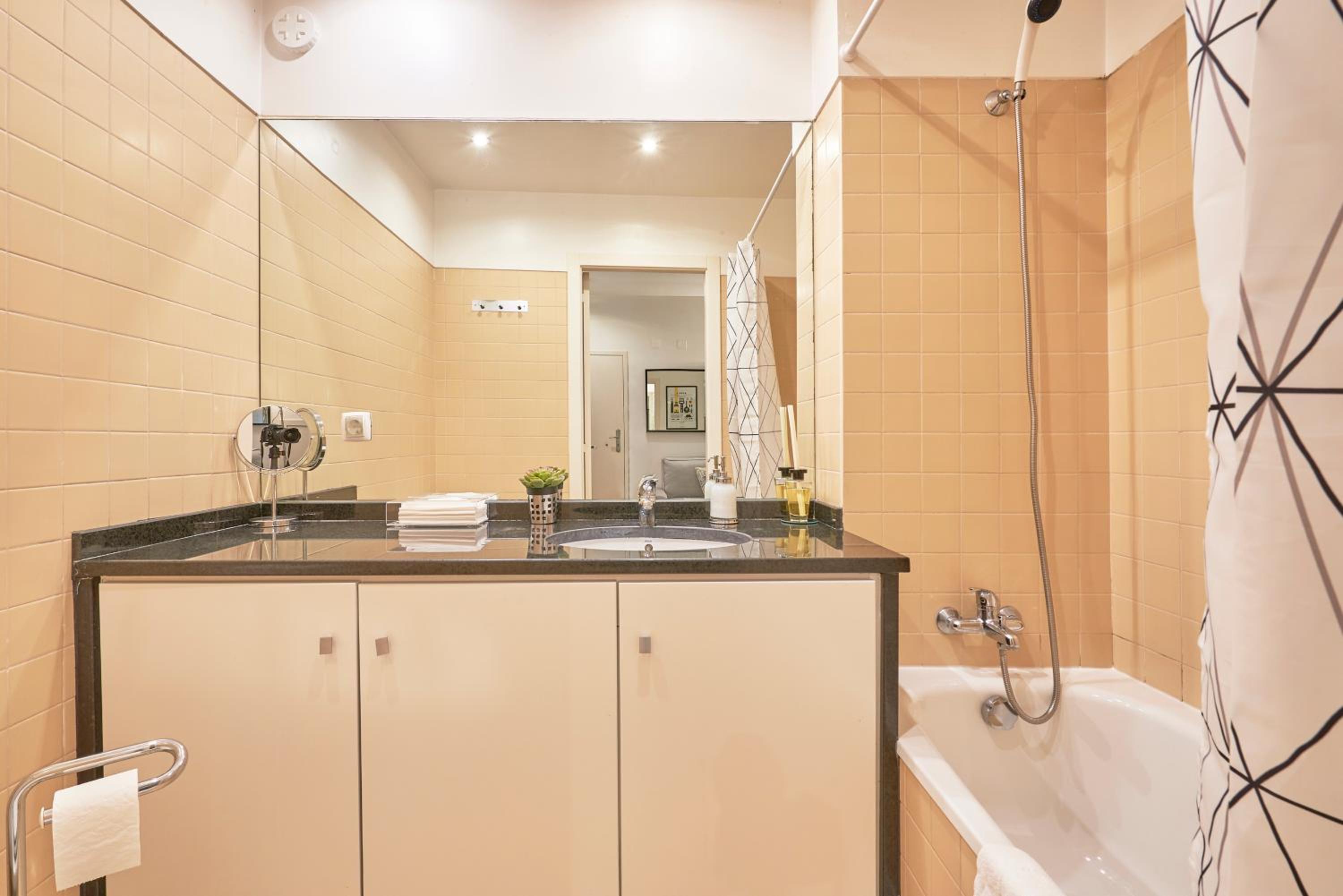 Salgadeiras Suites - Bairro Alto