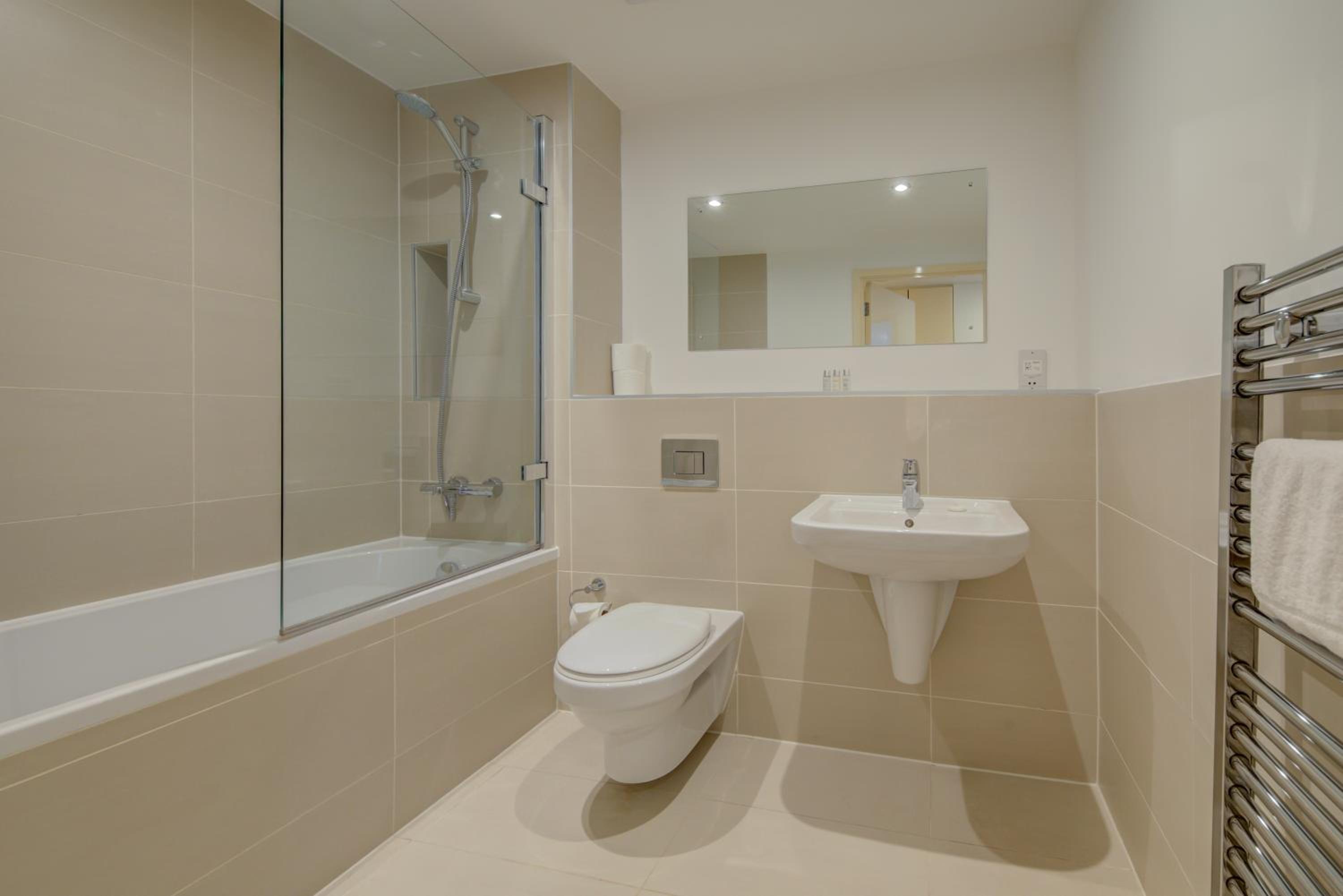 Cleyro Serviced Apartments - Finzels Reach