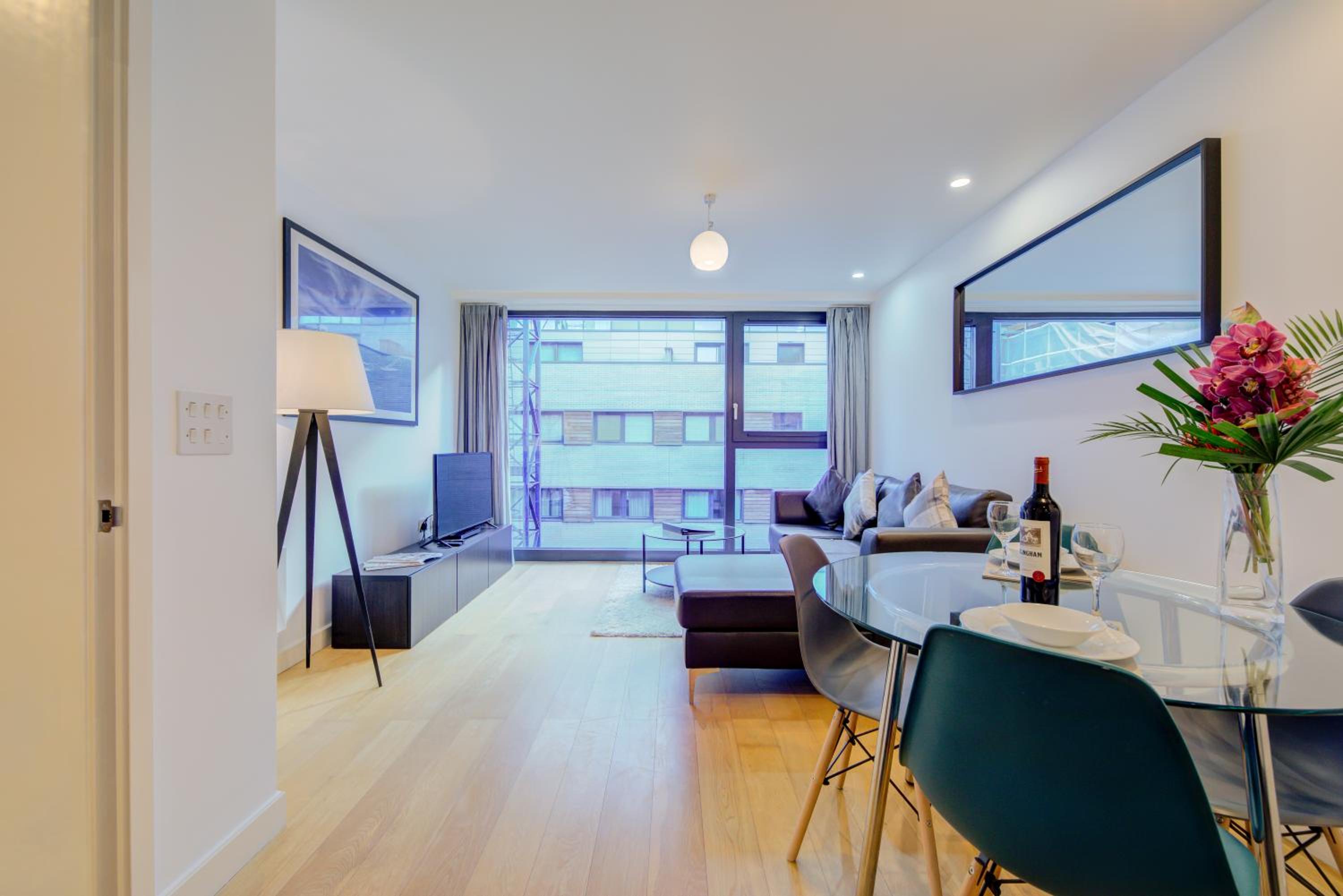 Cleyro Serviced Apartments - Finzels Reach
