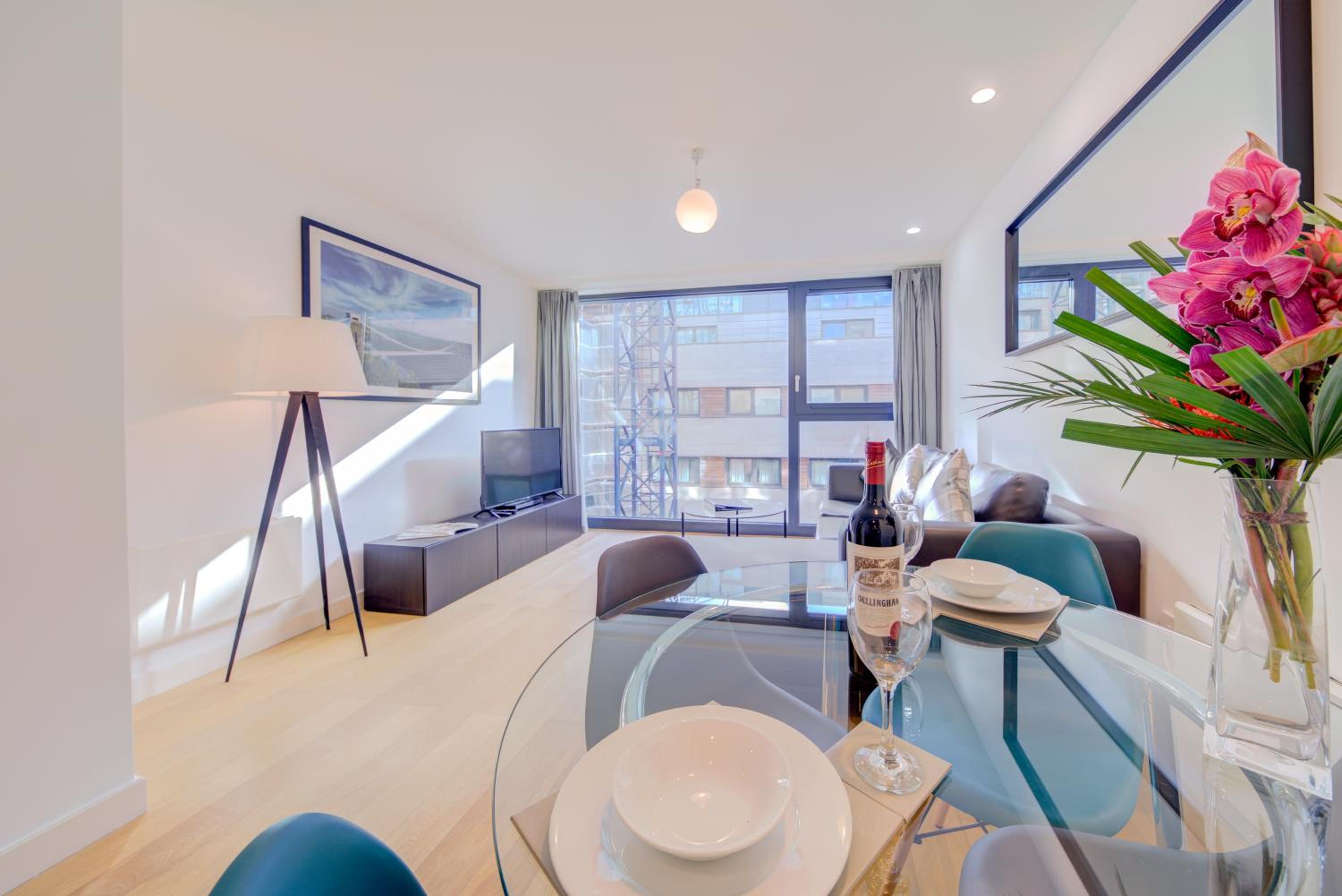 Cleyro Serviced Apartments - Finzels Reach