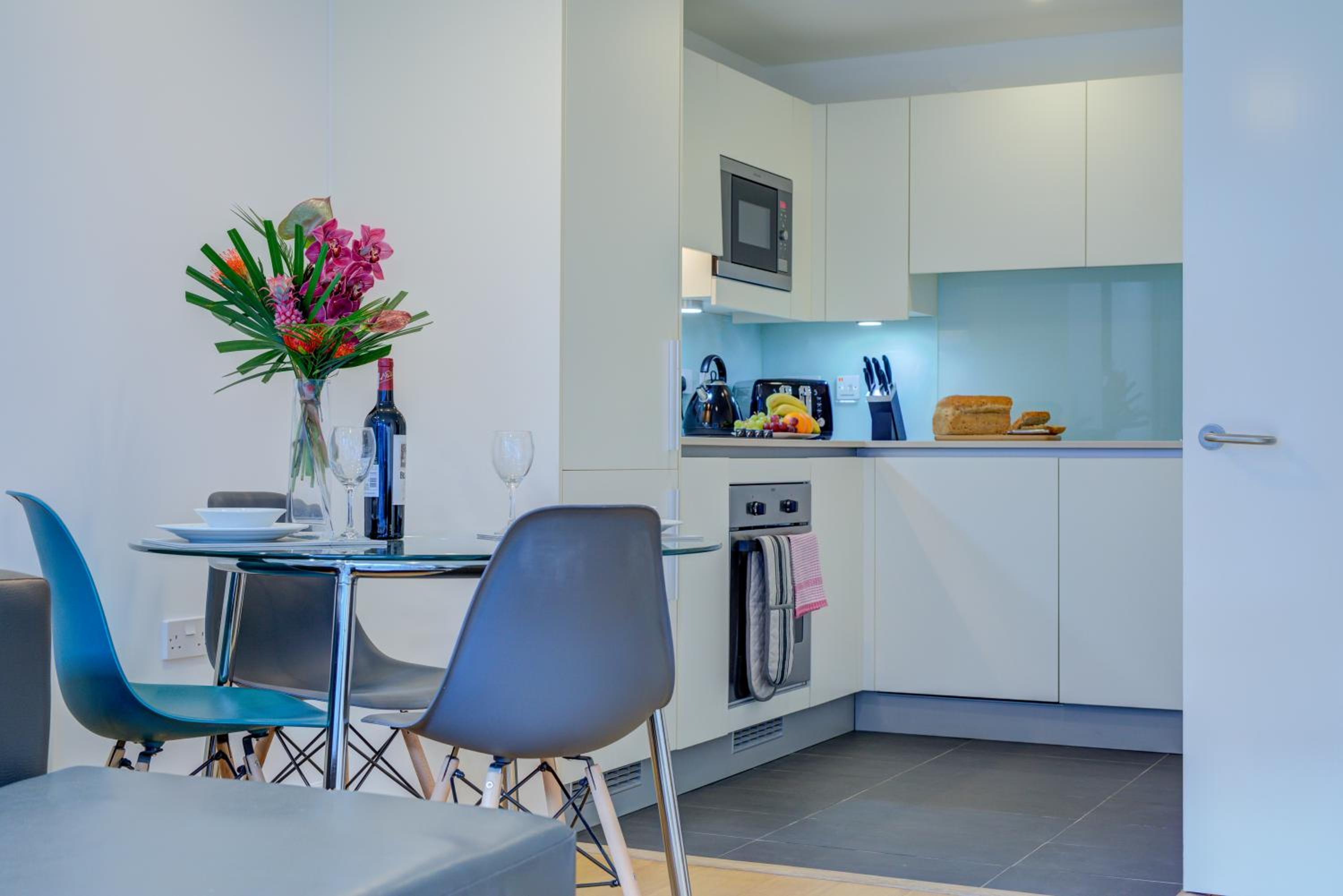 Cleyro Serviced Apartments - Finzels Reach