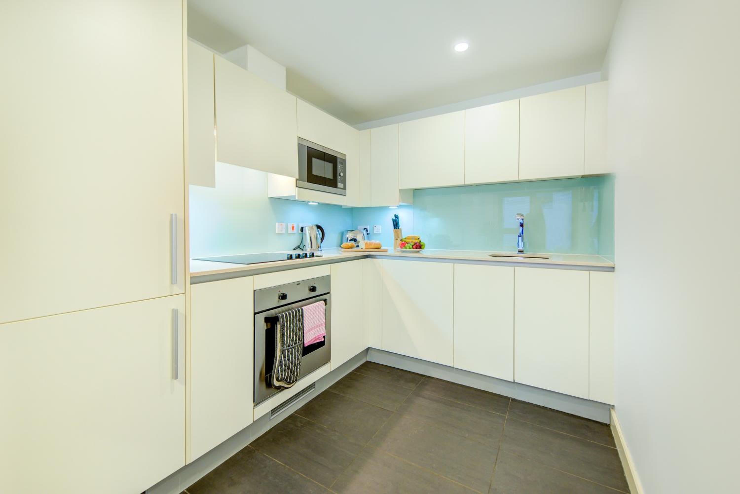 Cleyro Serviced Apartments - Finzels Reach