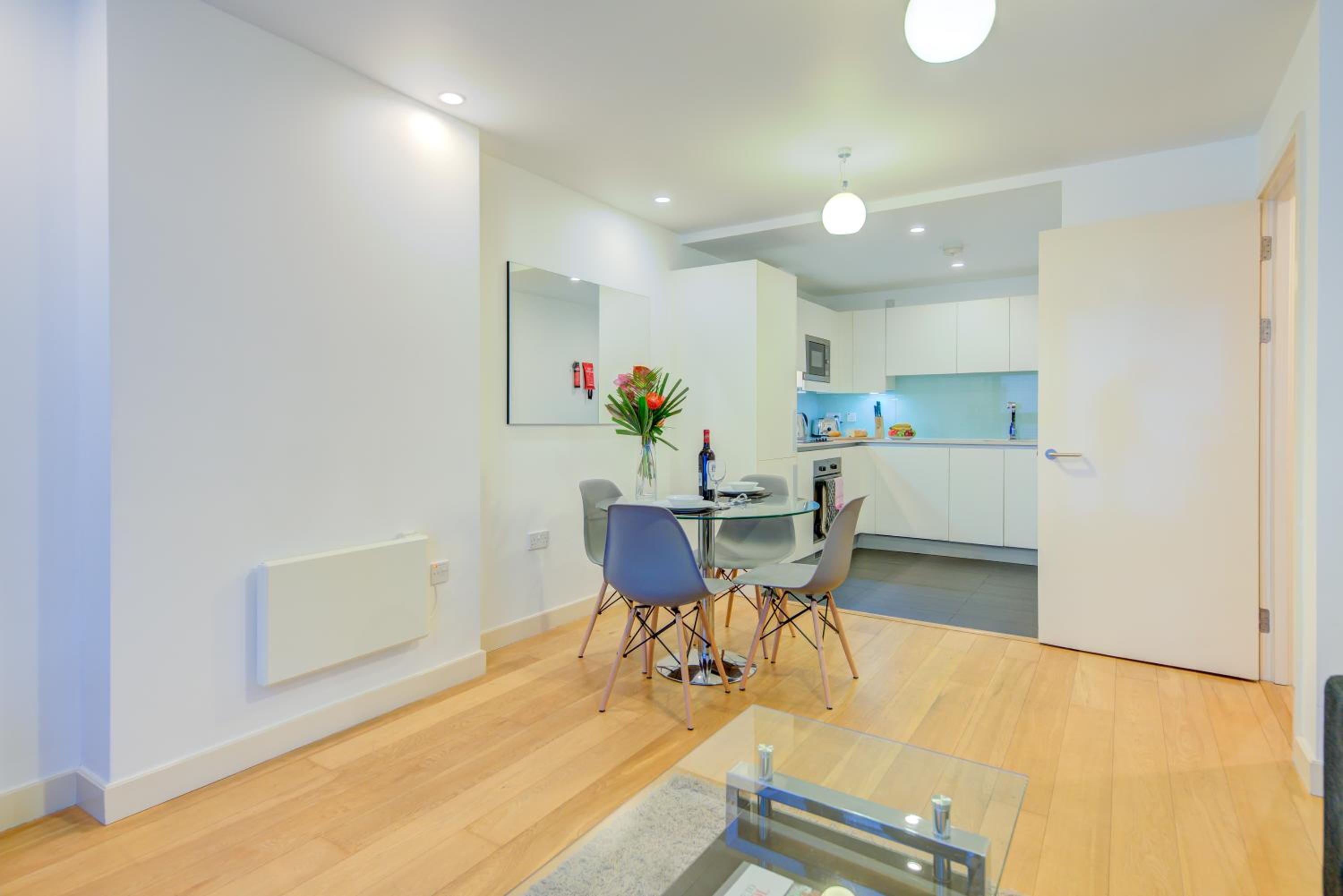 Cleyro Serviced Apartments - Finzels Reach