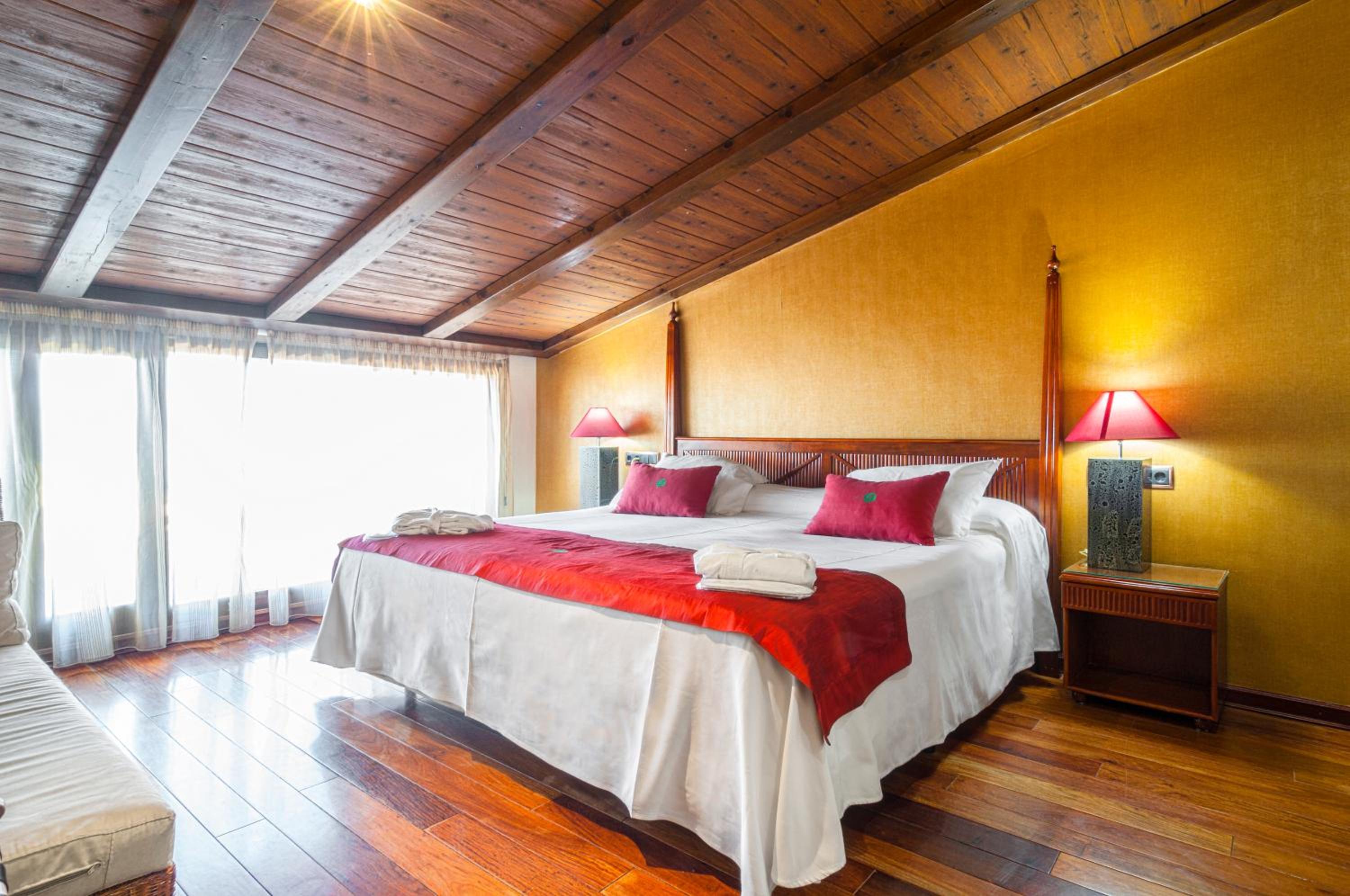 Hotel & Spa Sierra de Cazorla 4 en Cazorla — bedroom