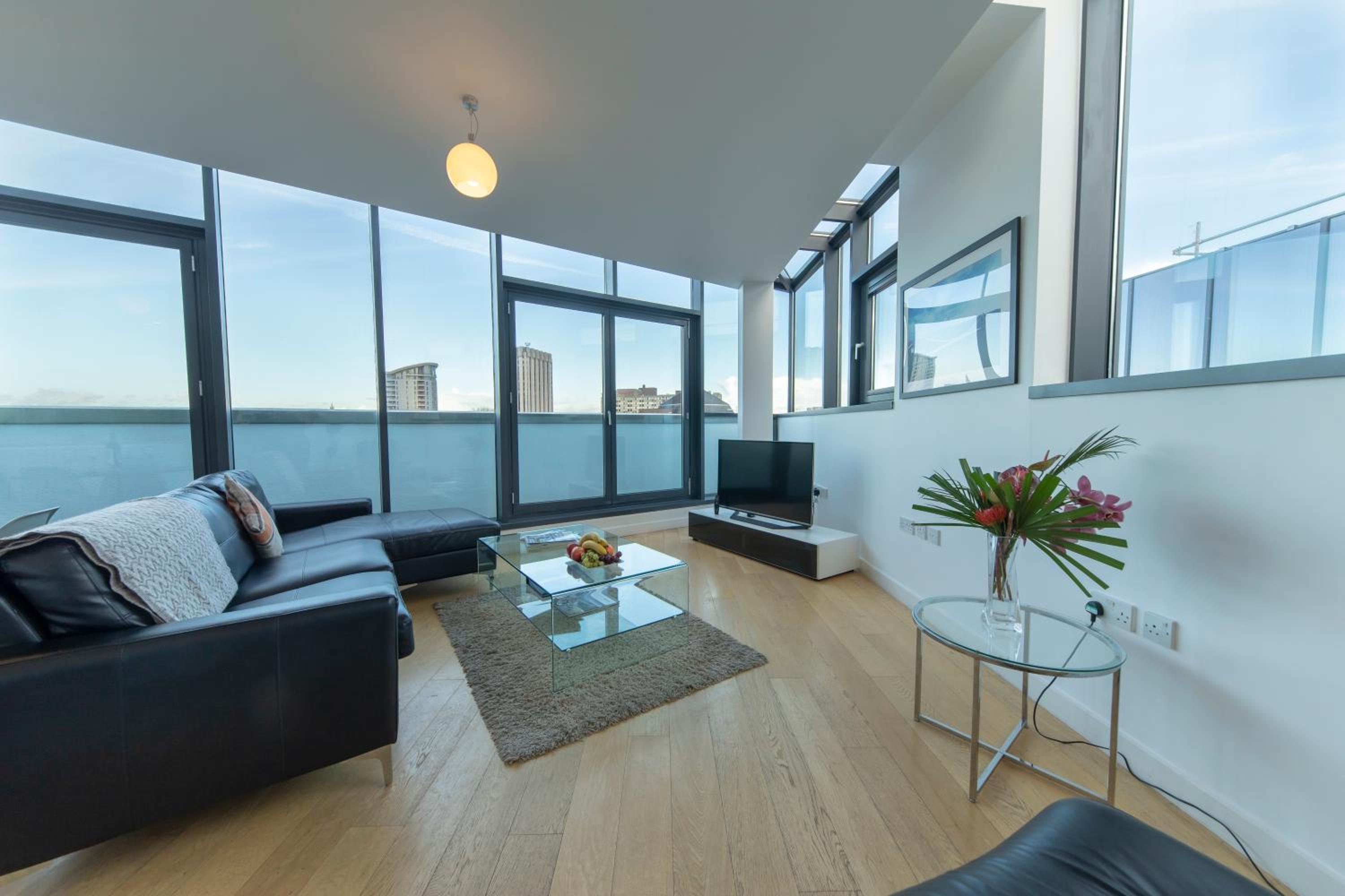 Cleyro Serviced Apartments - Finzels Reach