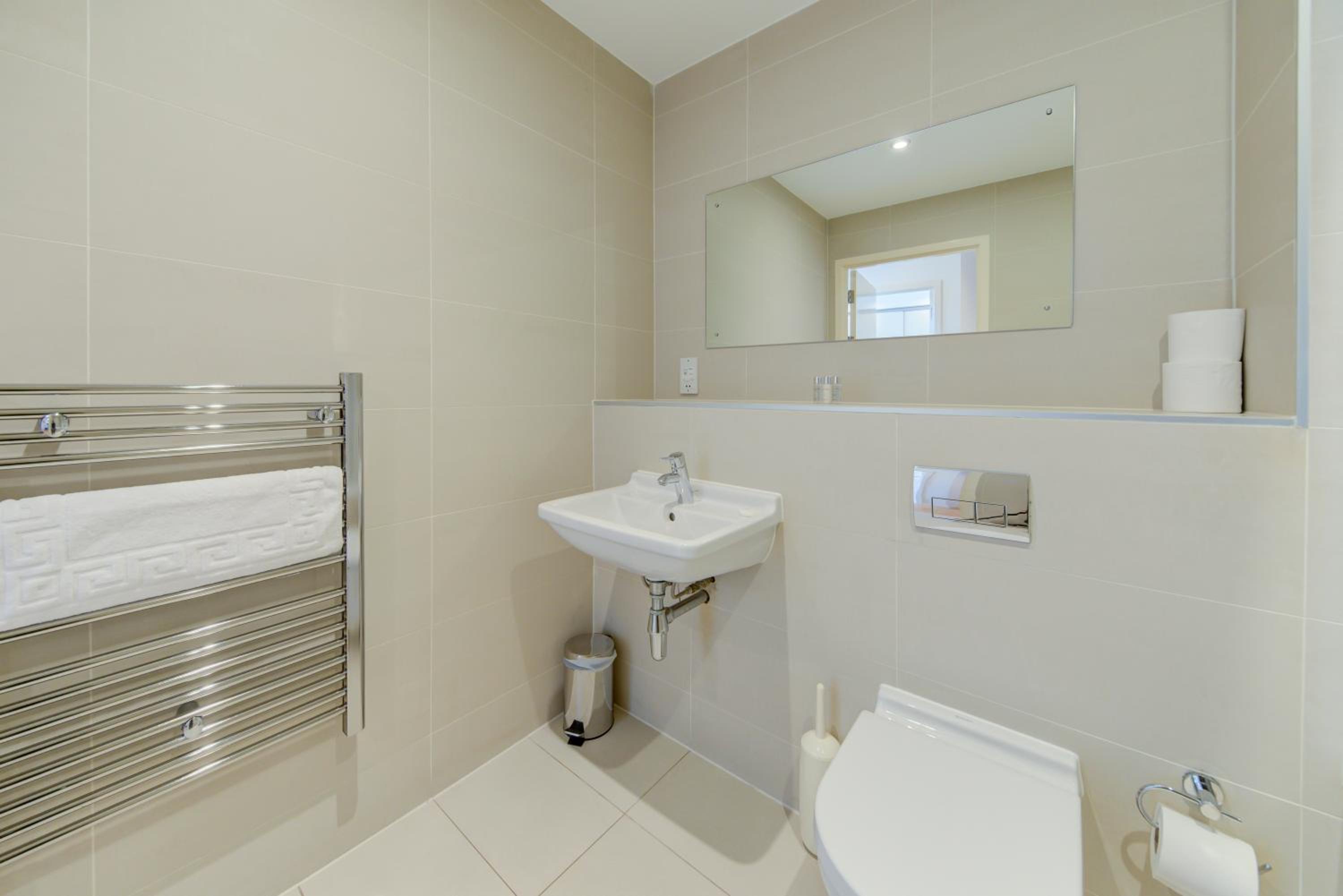 Cleyro Serviced Apartments - Finzels Reach