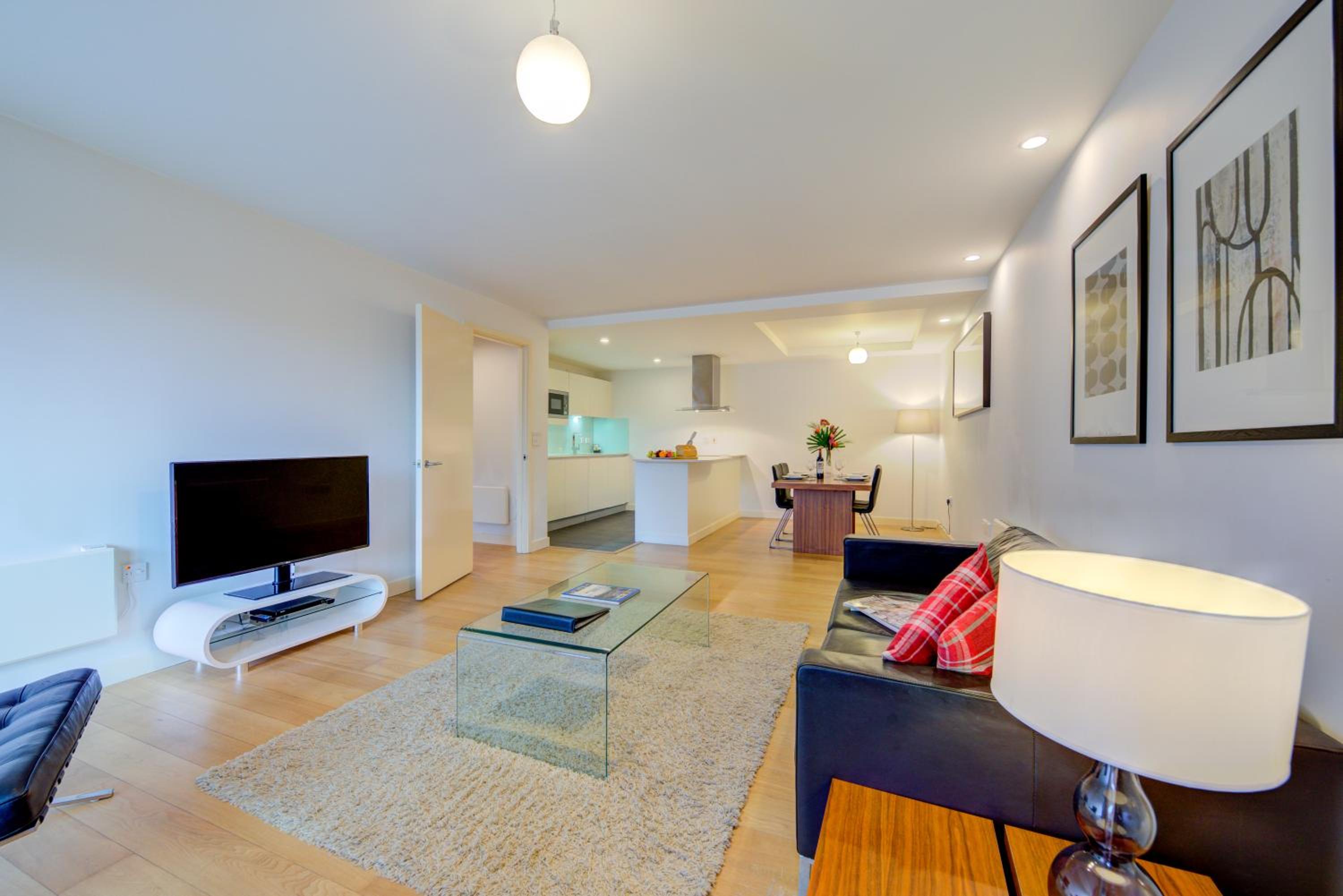 Cleyro Serviced Apartments - Finzels Reach