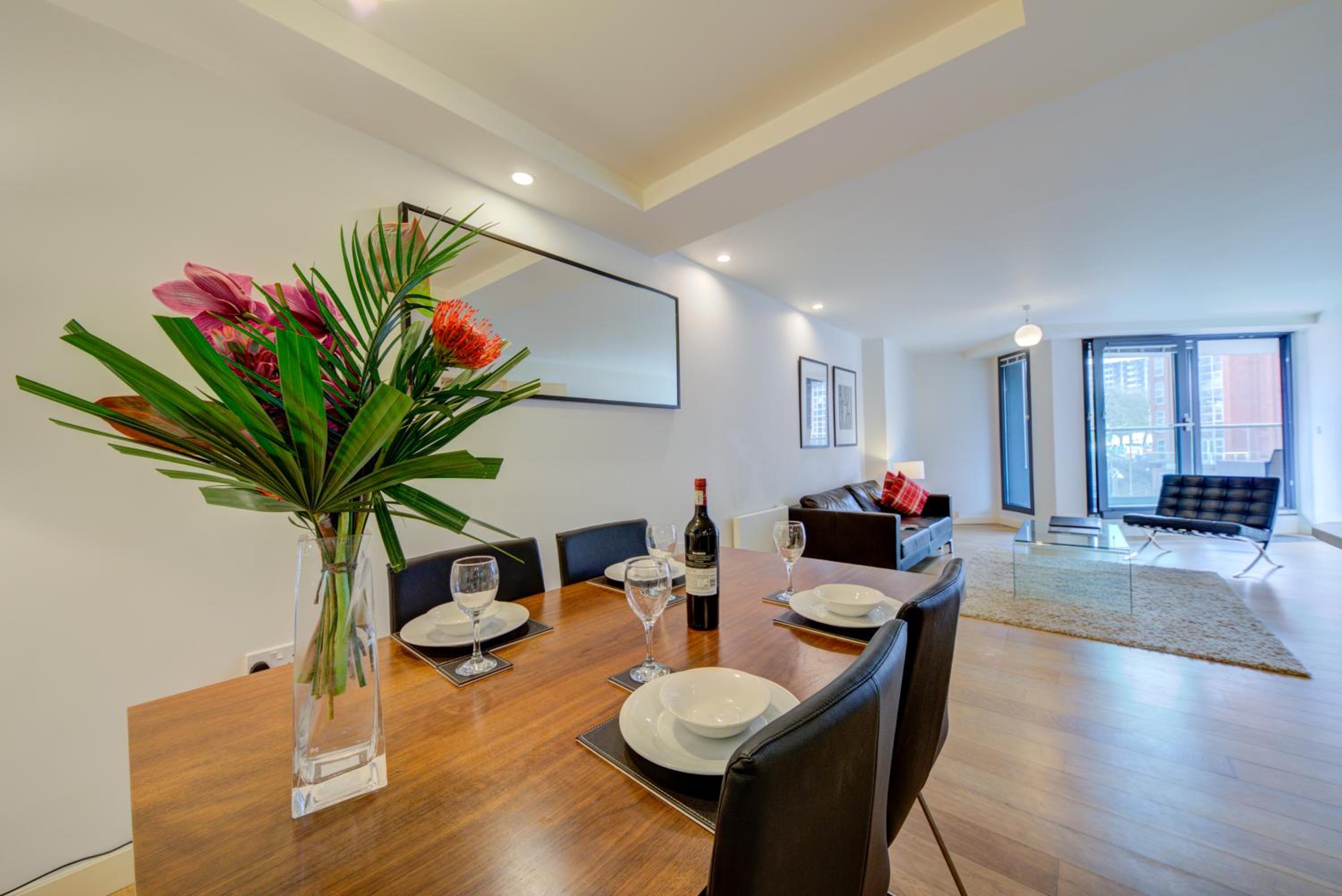 Cleyro Serviced Apartments - Finzels Reach