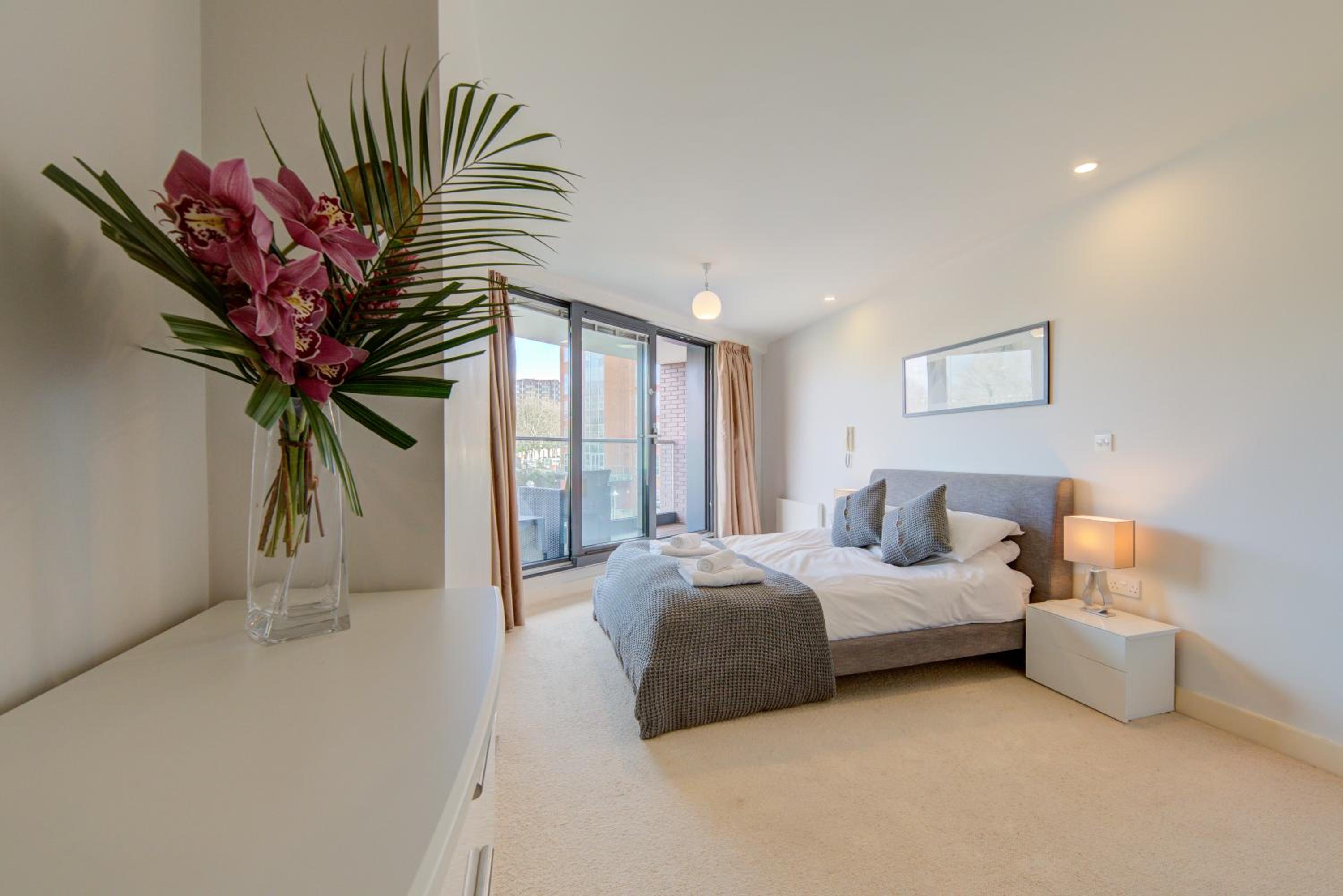 Cleyro Serviced Apartments - Finzels Reach