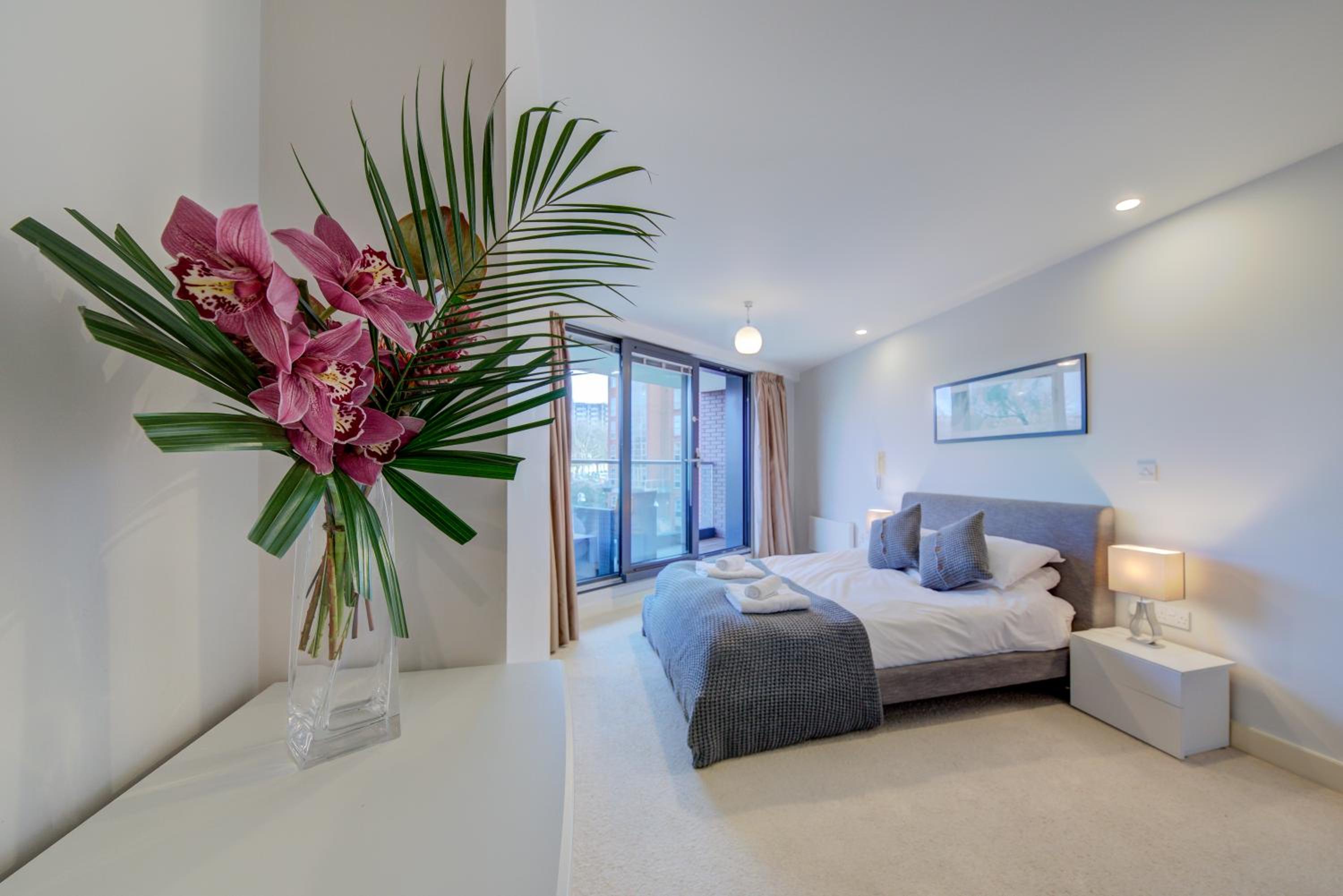 Cleyro Serviced Apartments - Finzels Reach