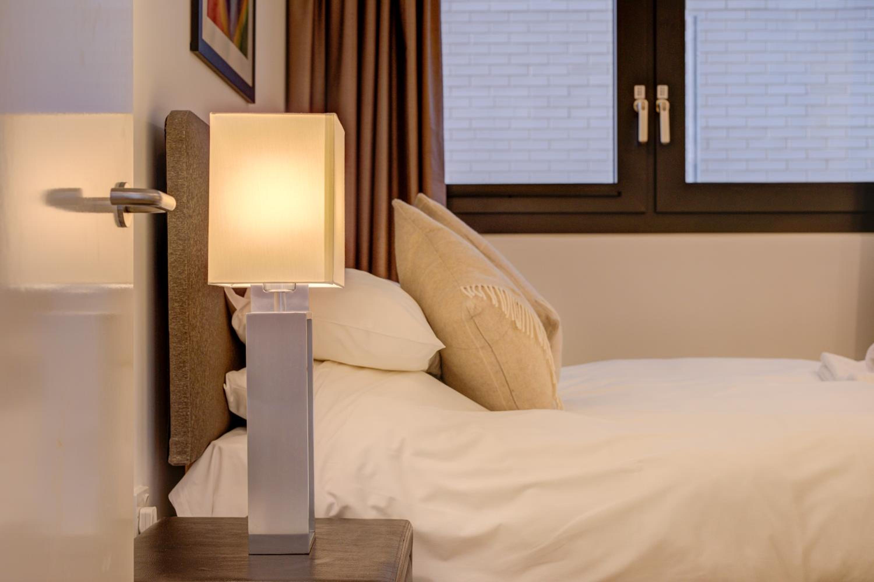 Cleyro Serviced Apartments - Finzels Reach