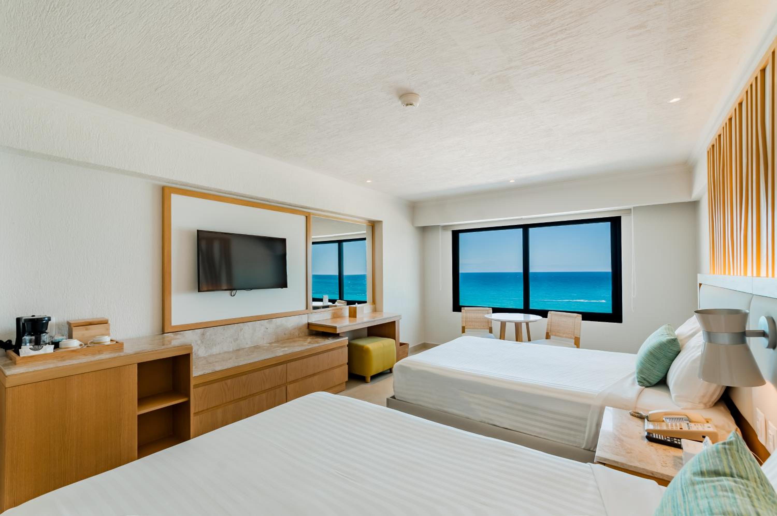 Royal Solaris Cancun - All Inclusive photo 39 of 61