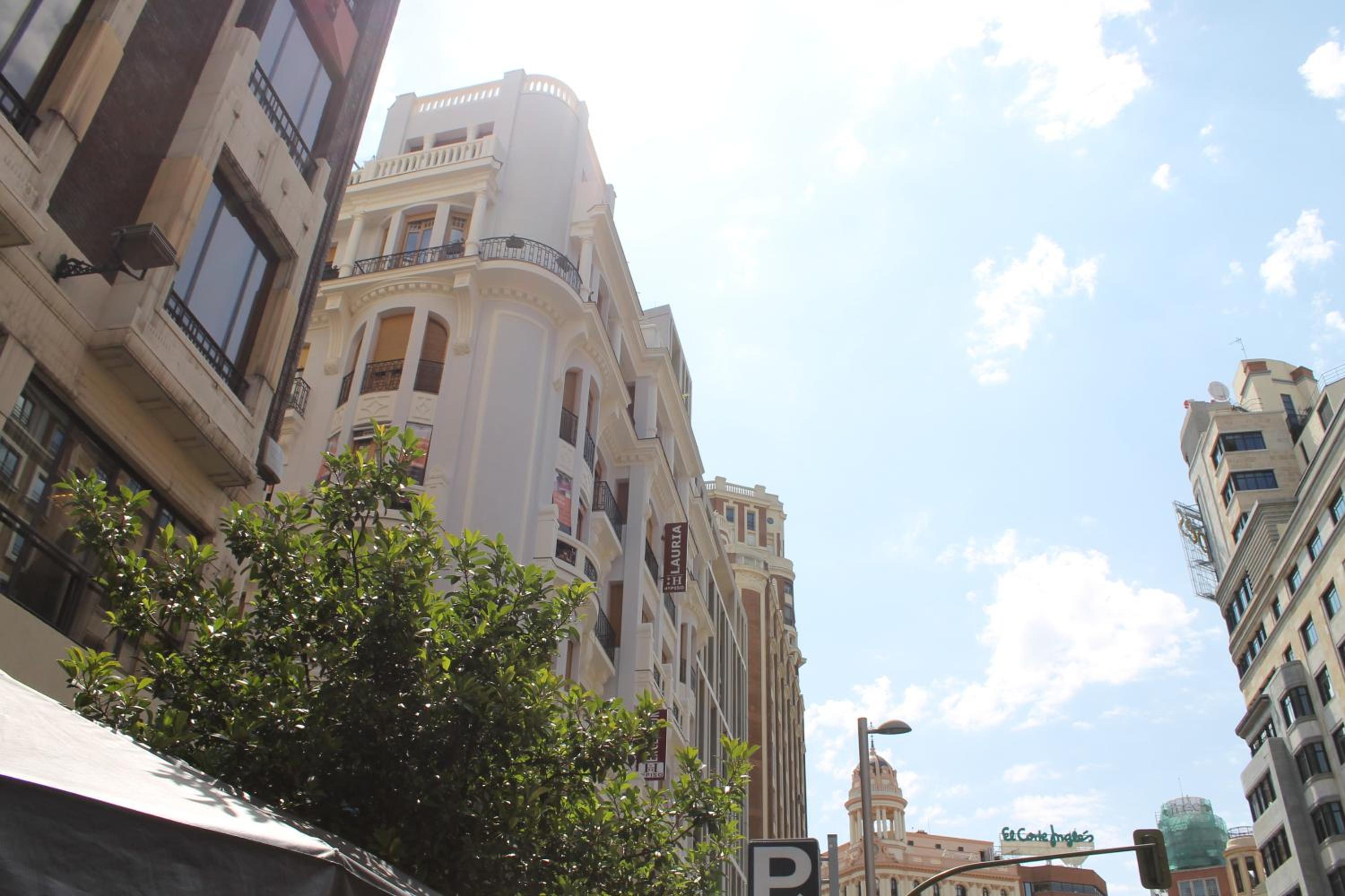 Hostal Lauria view 4