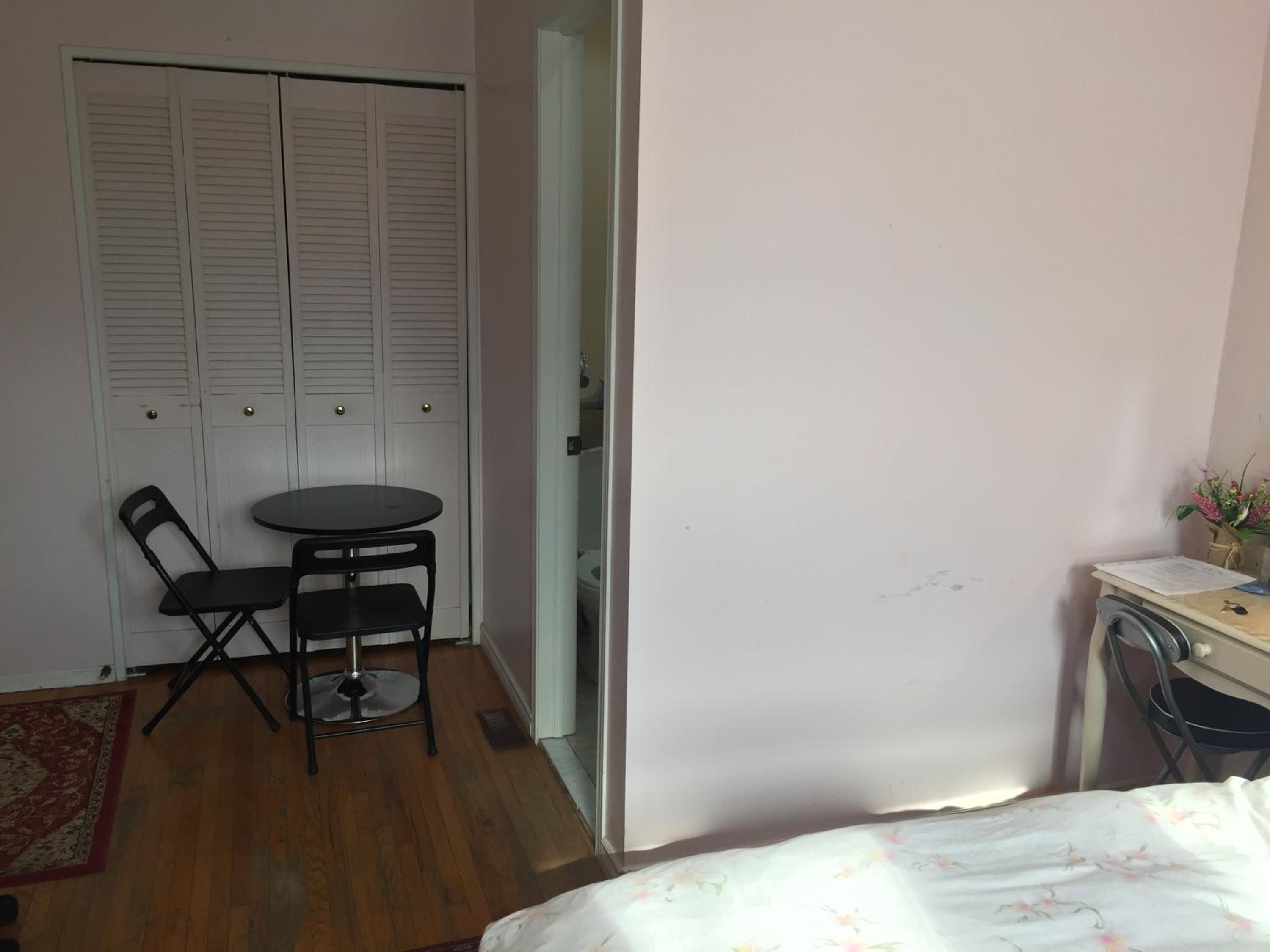 Private Room near Airport