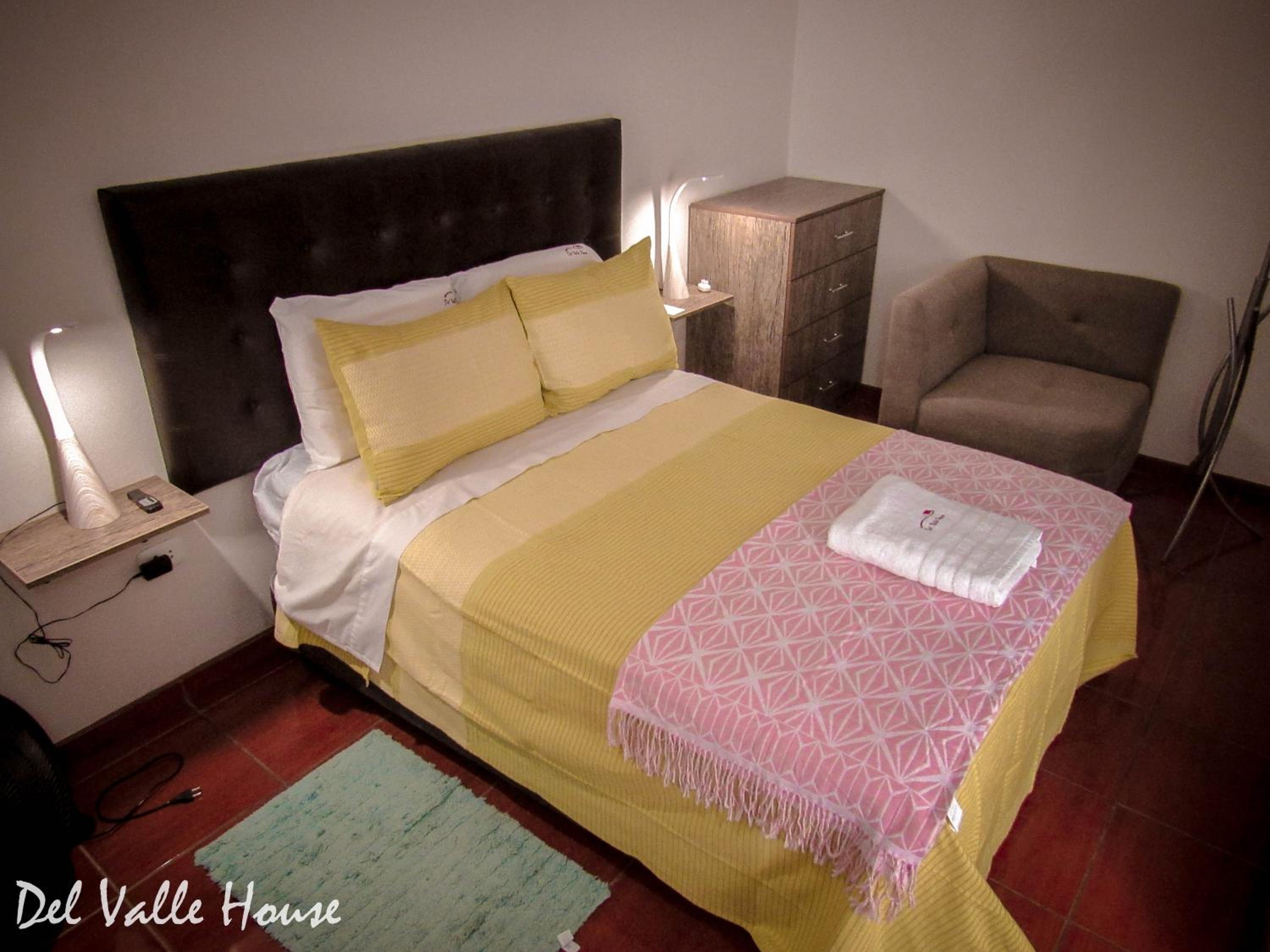 Del Valle House